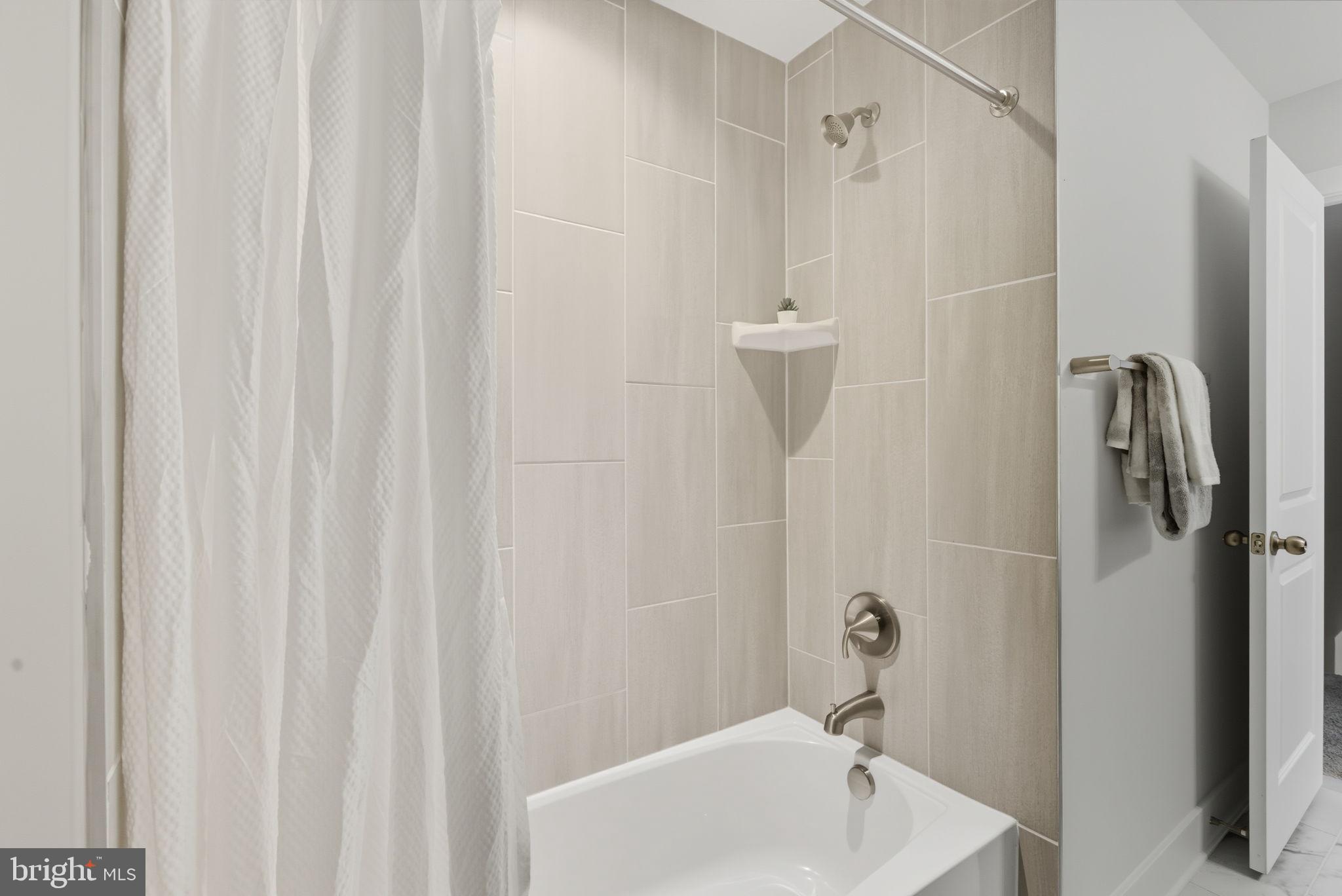 WASHINGTON GROVE - Residential