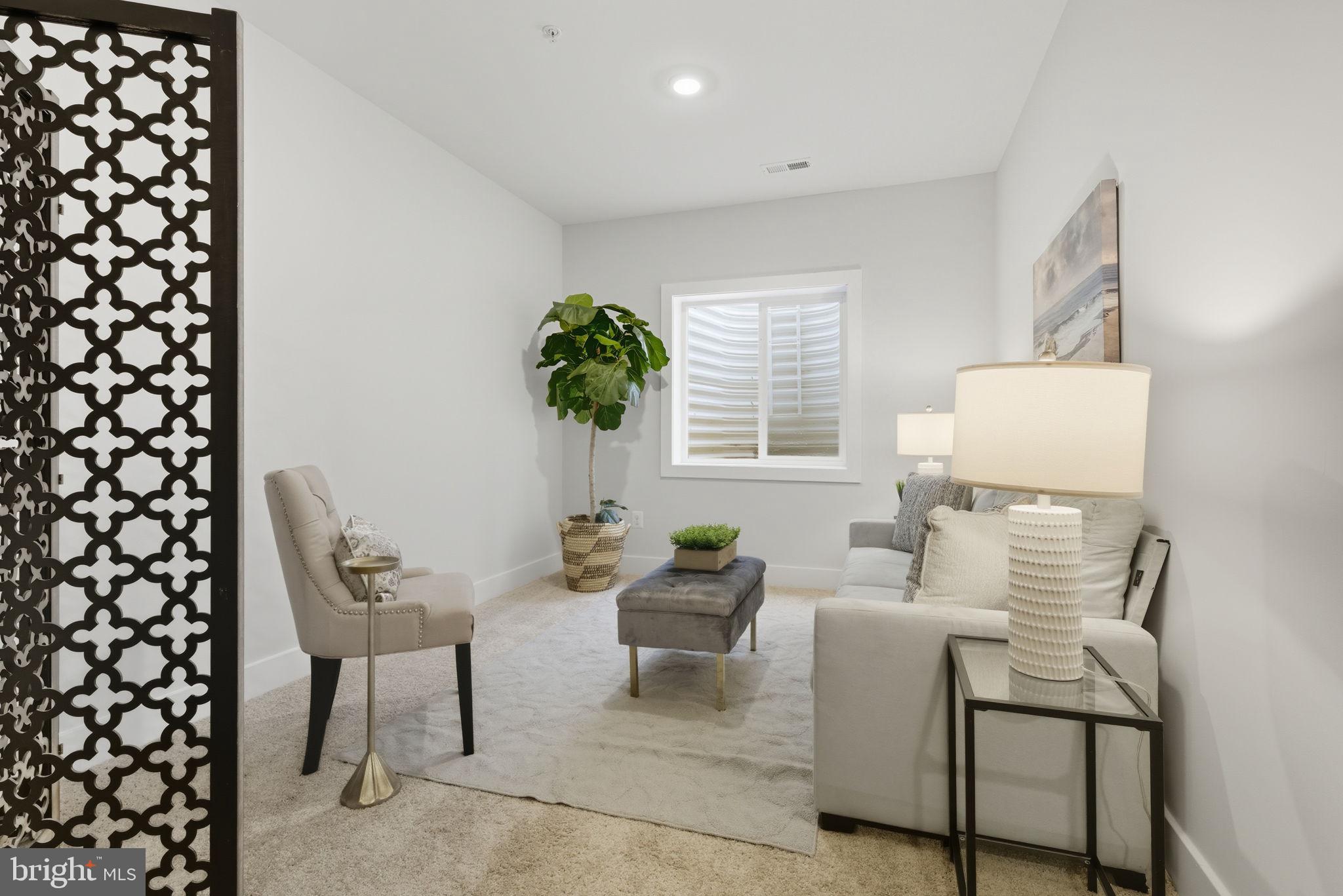 WASHINGTON GROVE - Residential