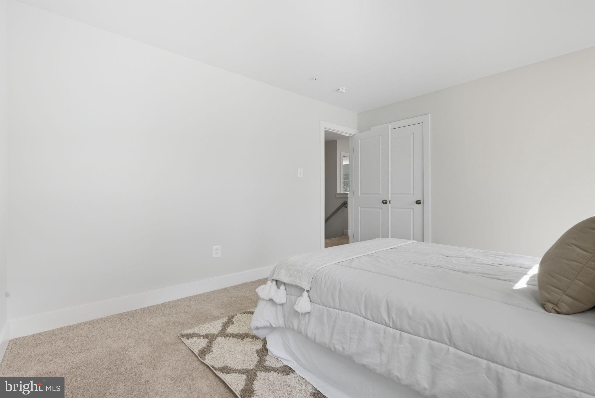 WASHINGTON GROVE - Residential