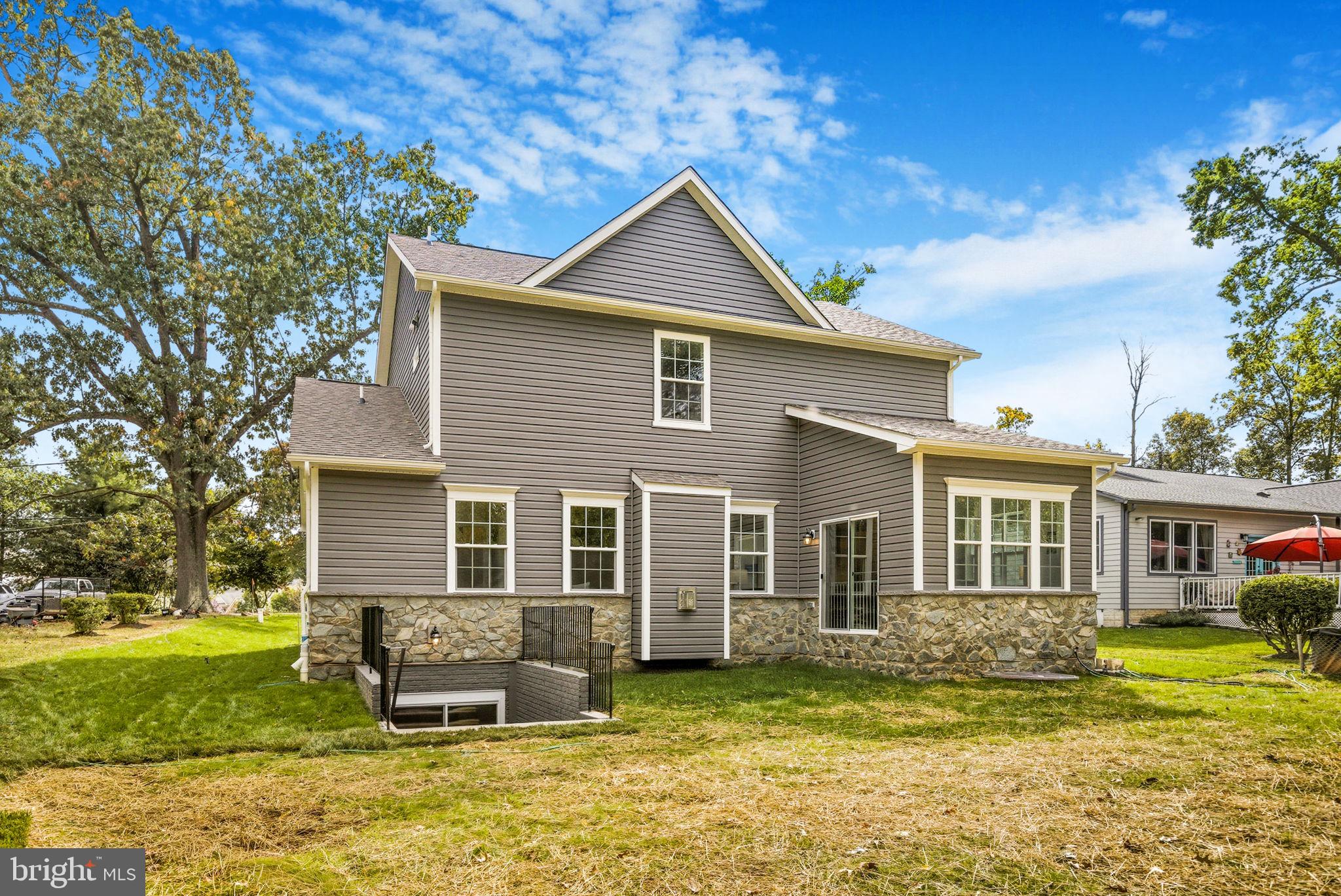 WASHINGTON GROVE - Residential