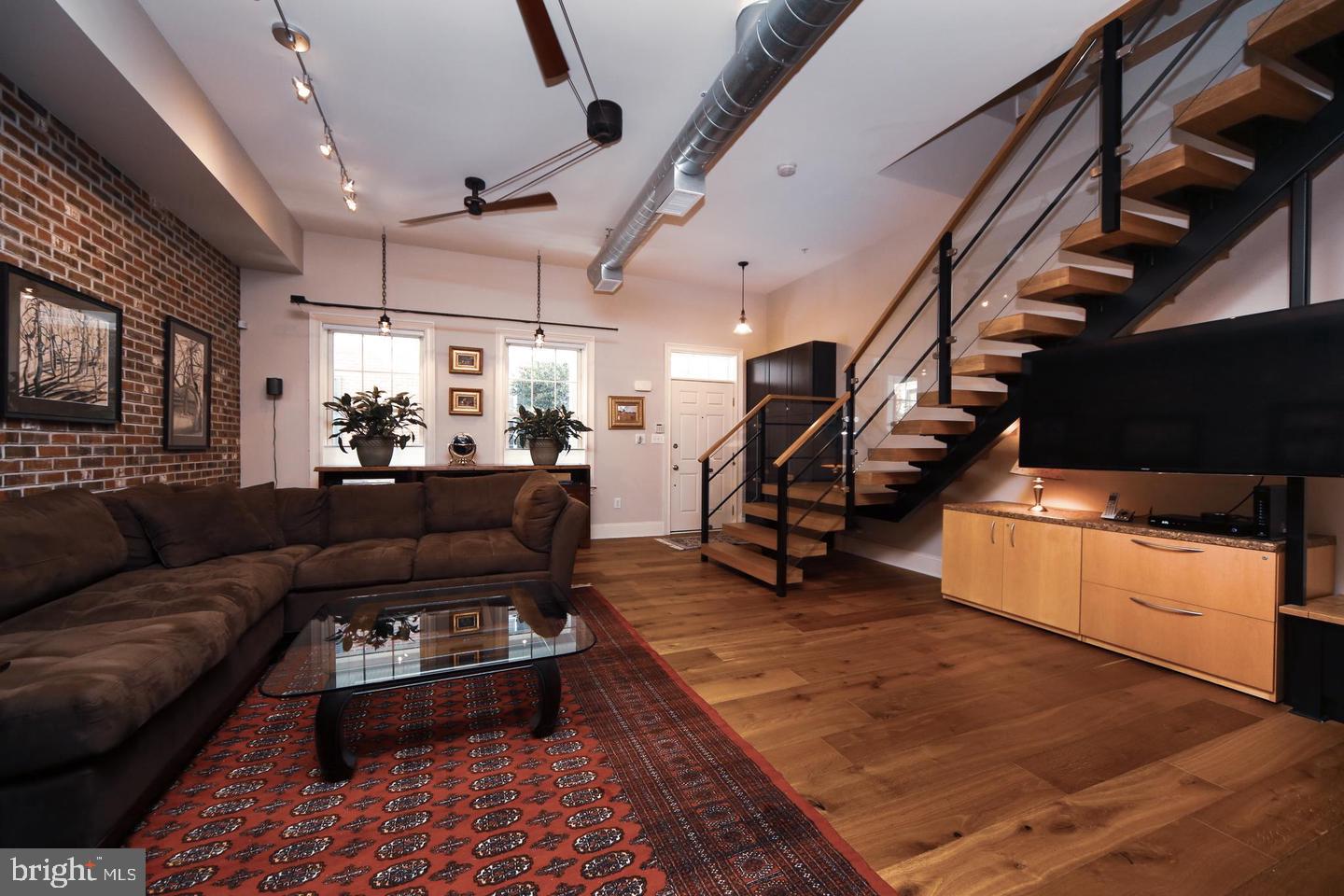 6 WATSON MILL LANE 28