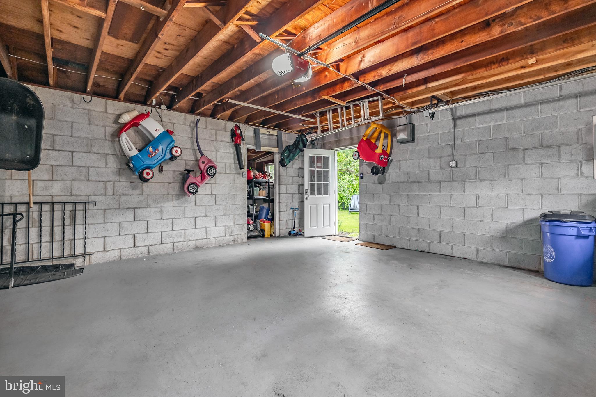 PADDOCK FARMS - Residential