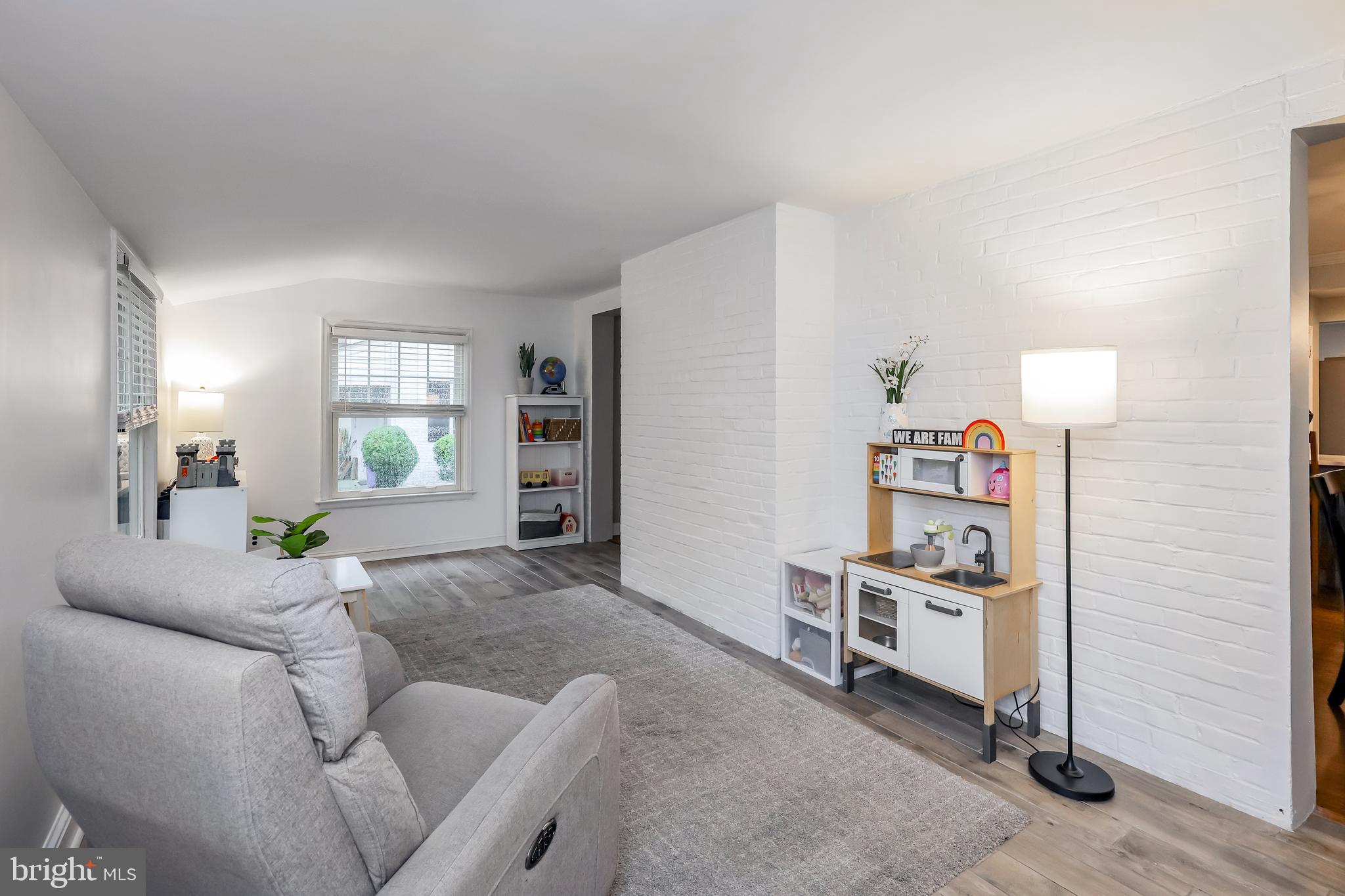 PADDOCK FARMS - Residential