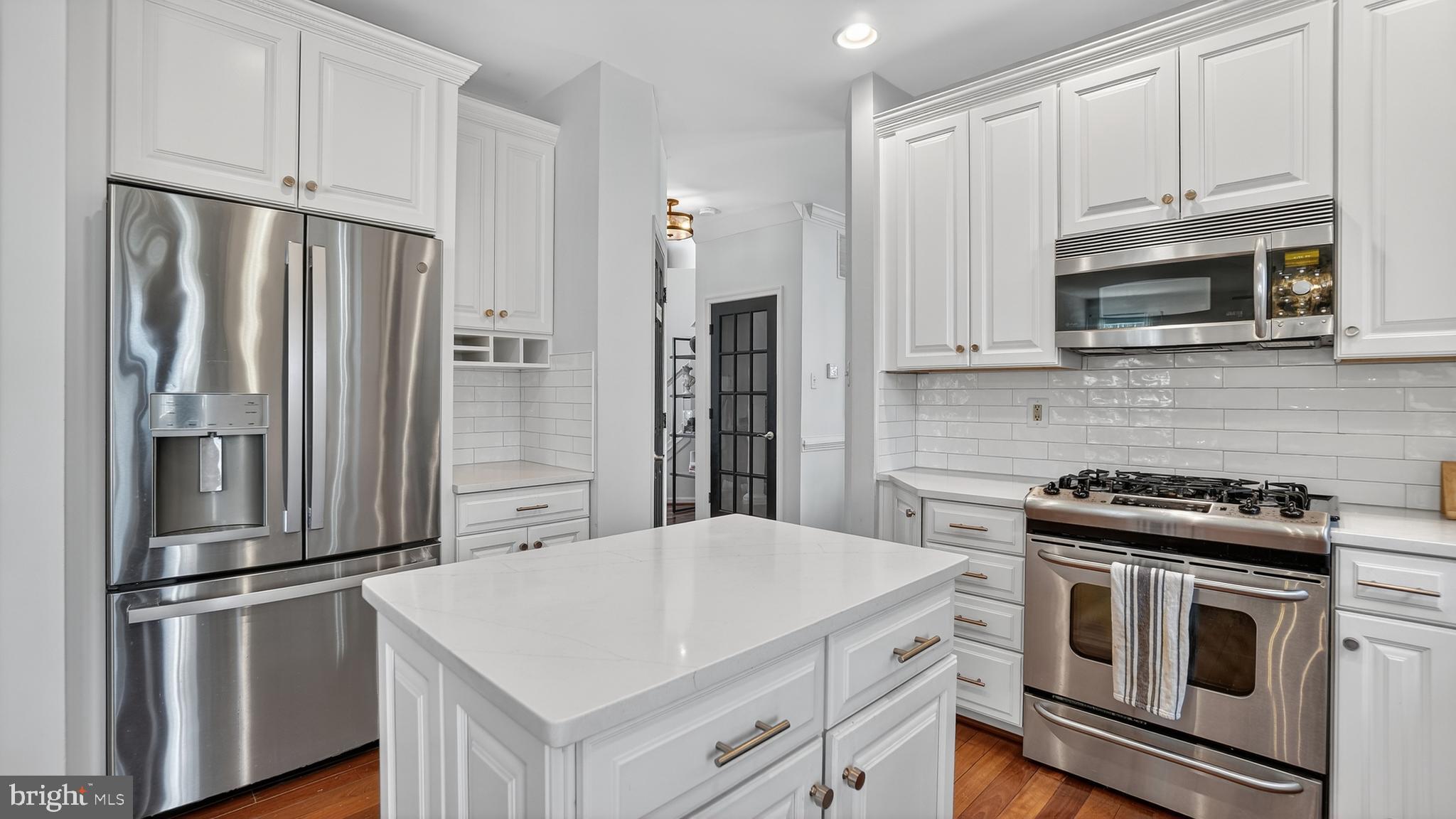 CHAPMAN FARM - Residential