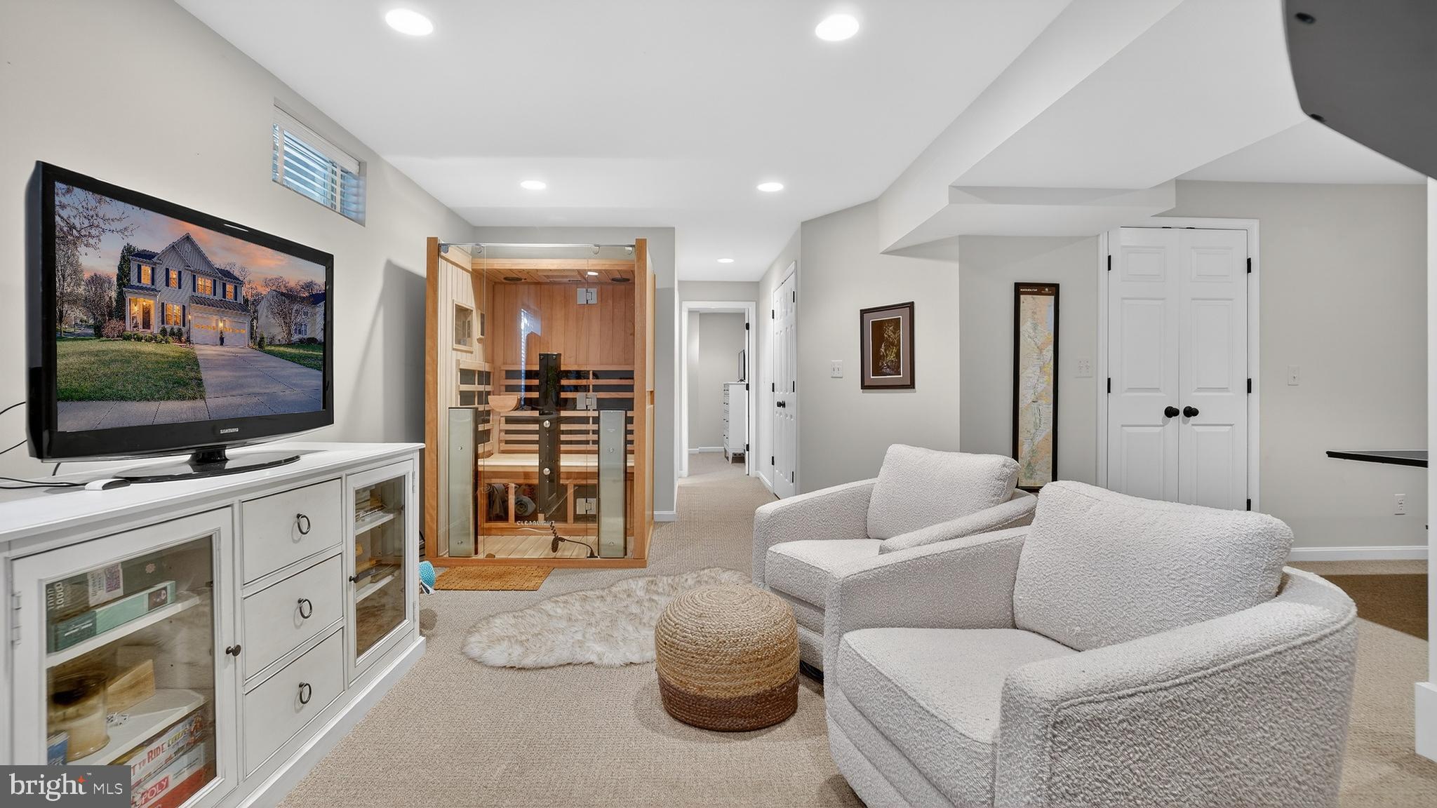 CHAPMAN FARM - Residential