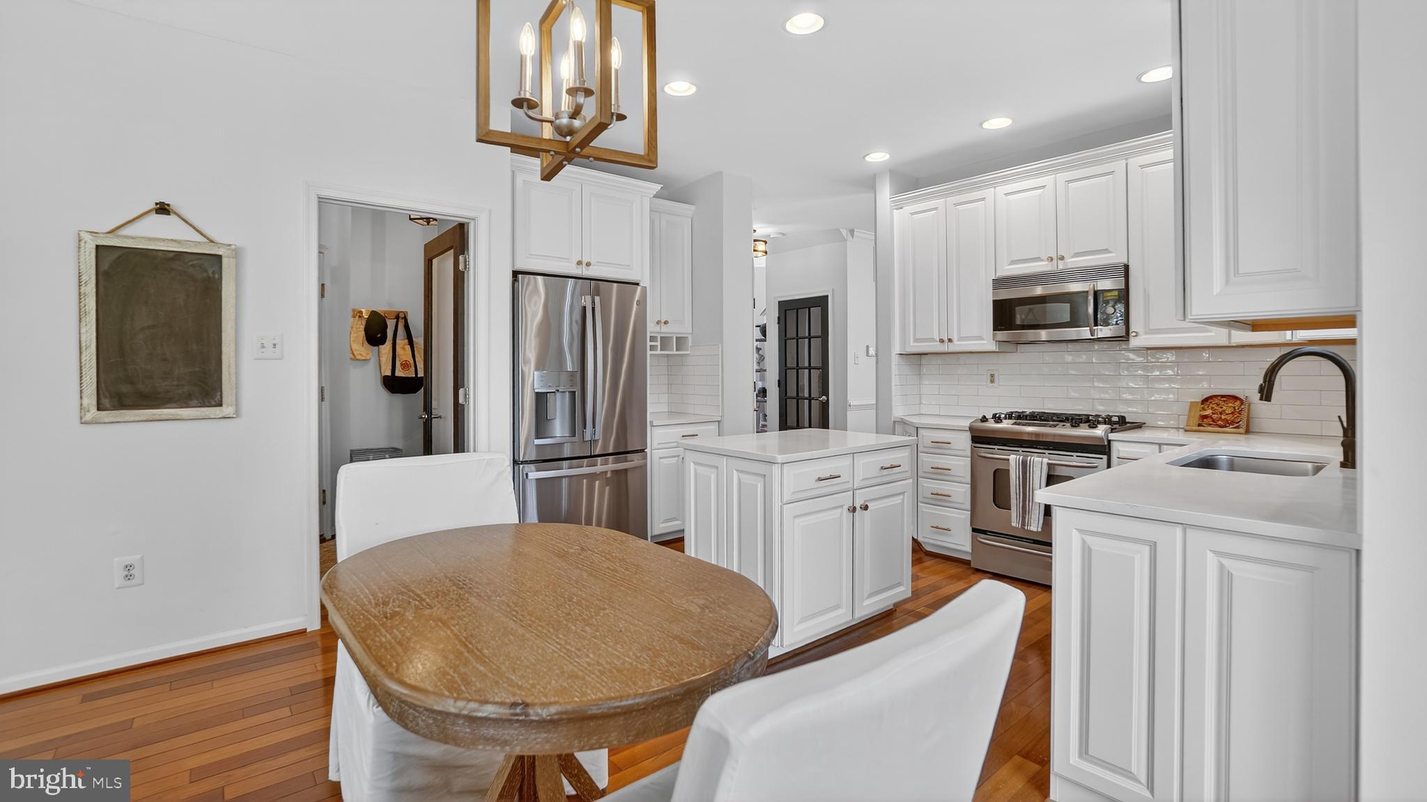 CHAPMAN FARM - Residential