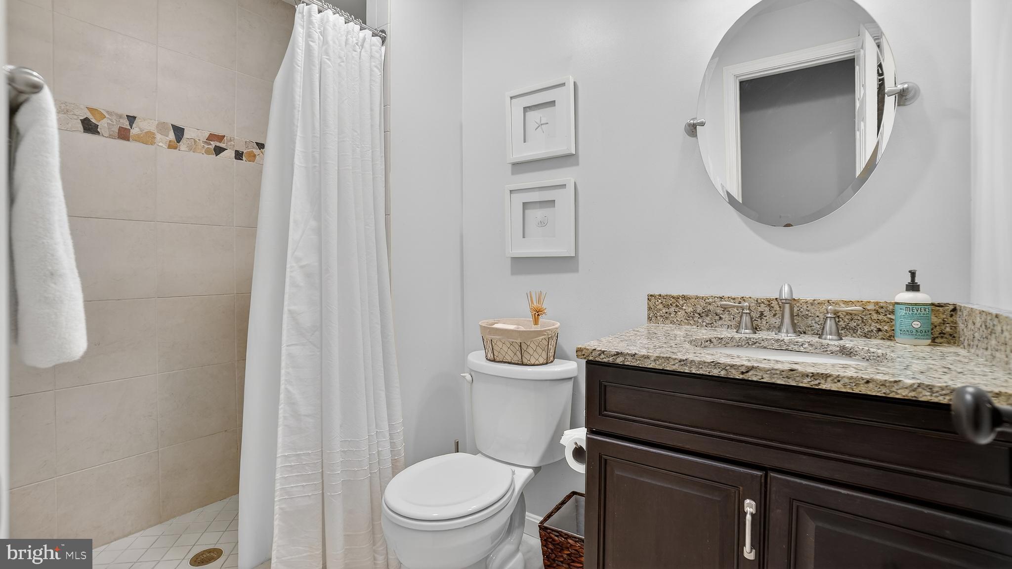 CHAPMAN FARM - Residential