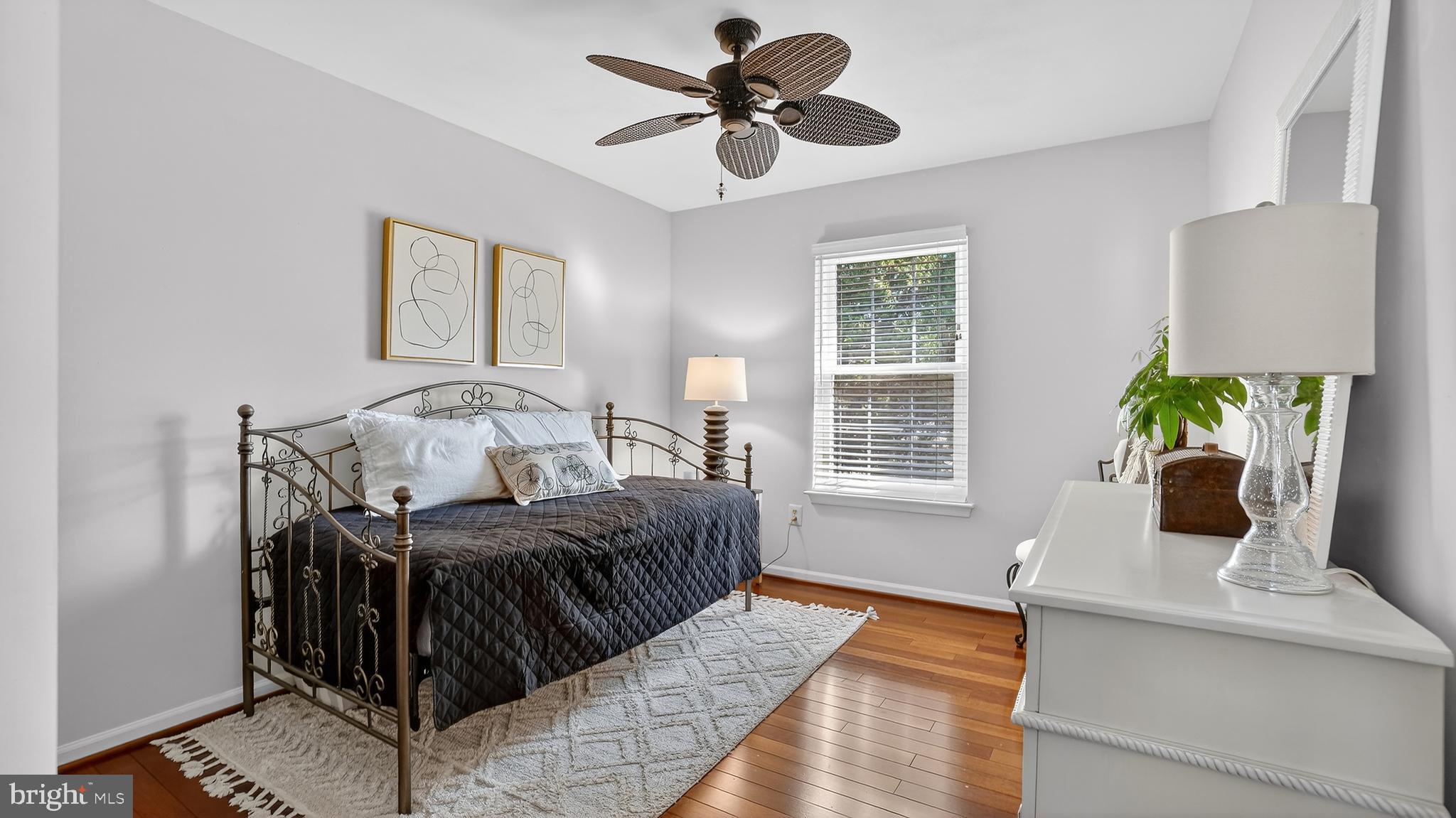 CHAPMAN FARM - Residential