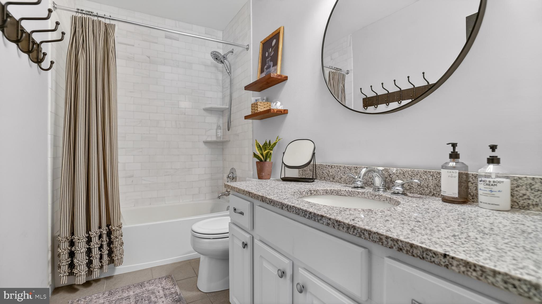 CHAPMAN FARM - Residential