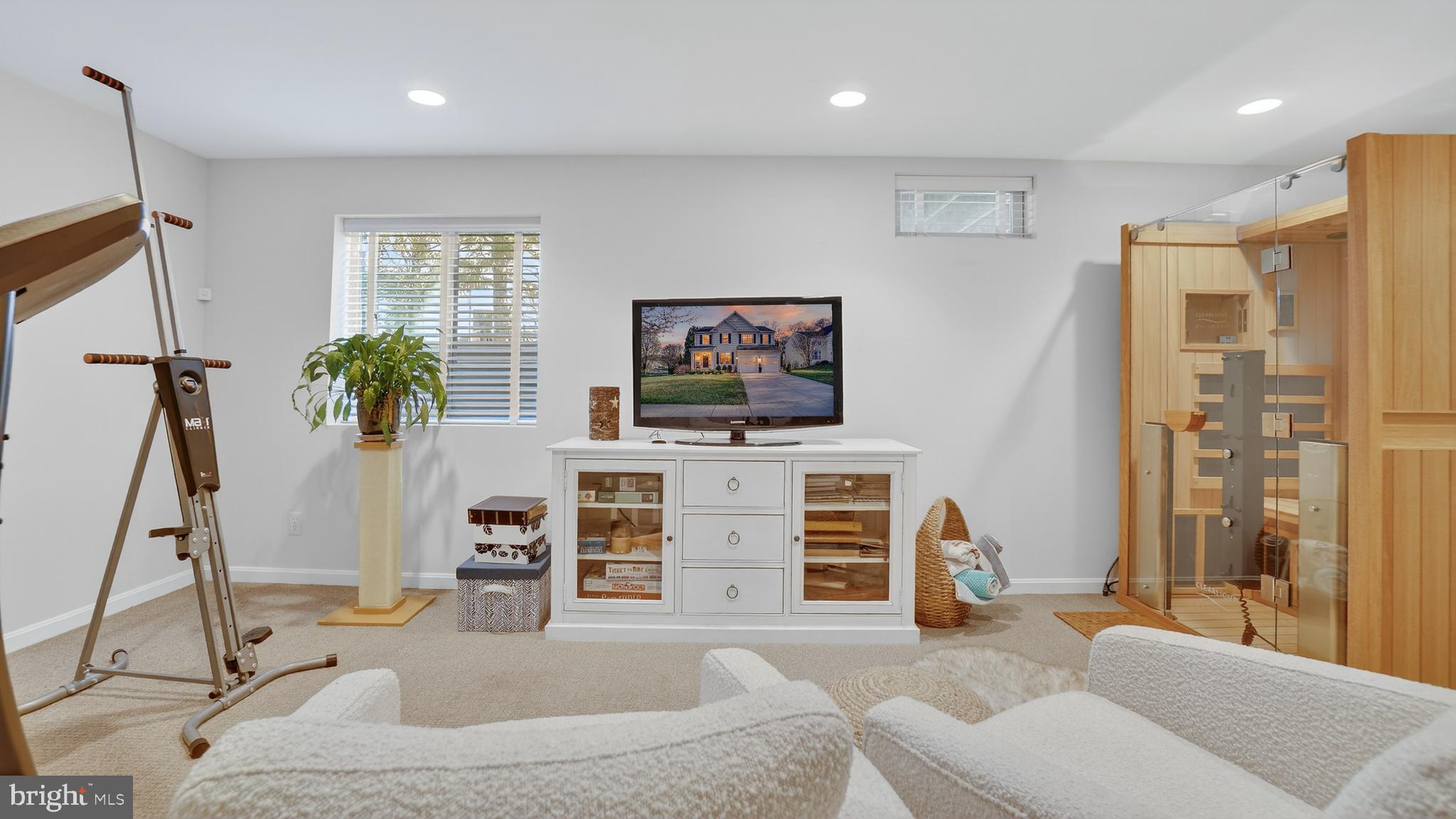 CHAPMAN FARM - Residential