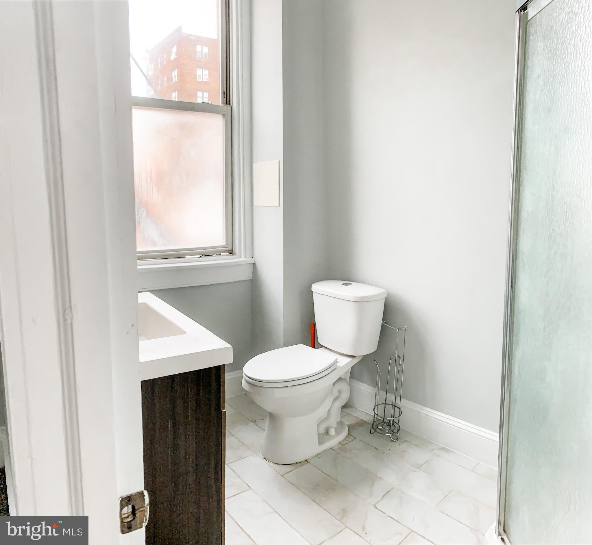 MOUNT VERNON PLACE HISTORIC DISTRICT - Residential Lease