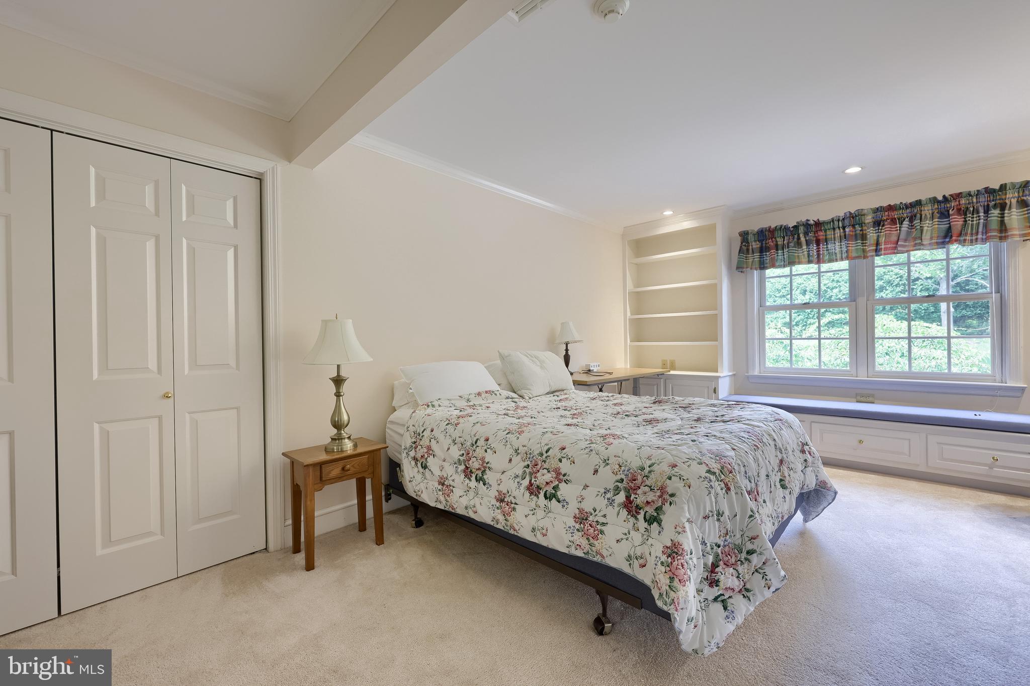 BIRDLAND - Residential