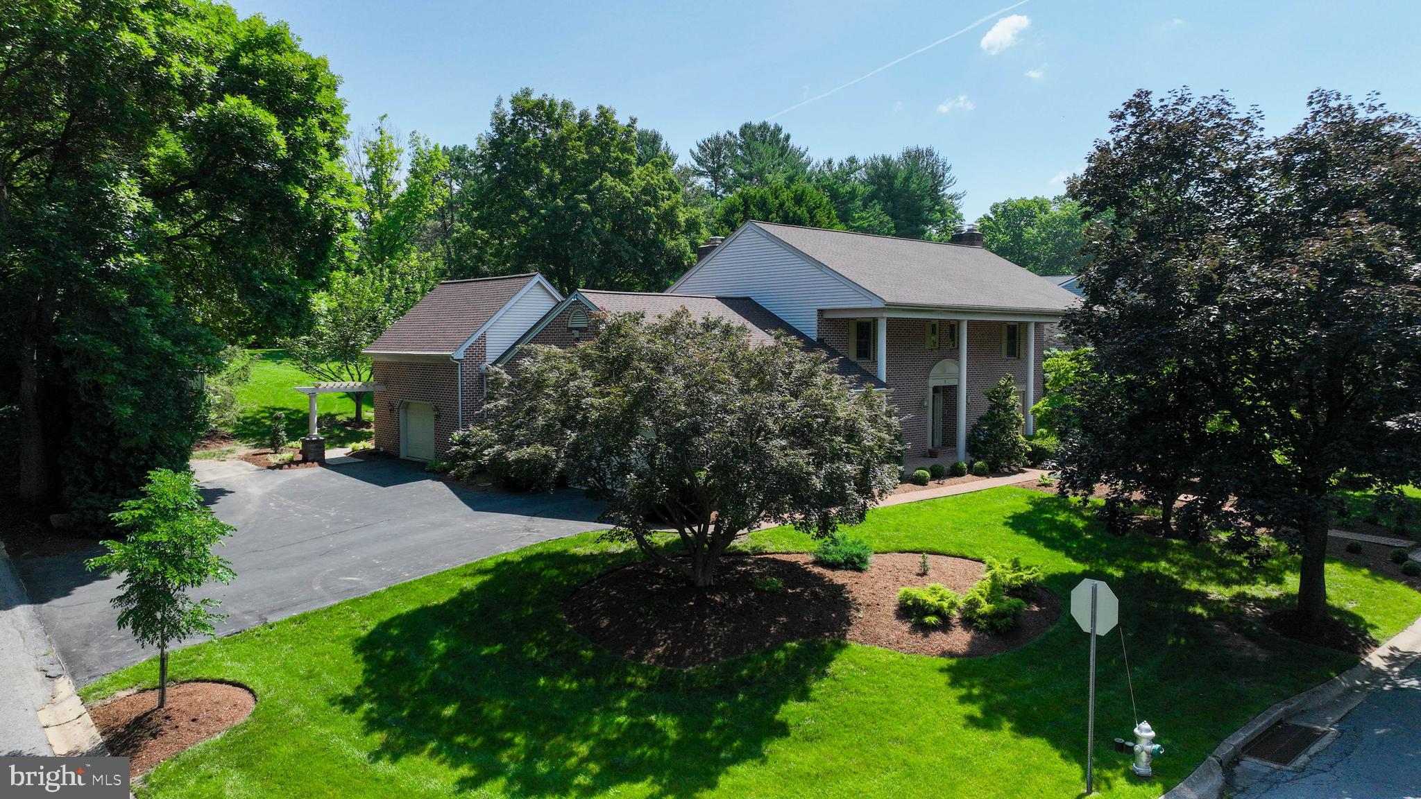 BIRDLAND - Residential