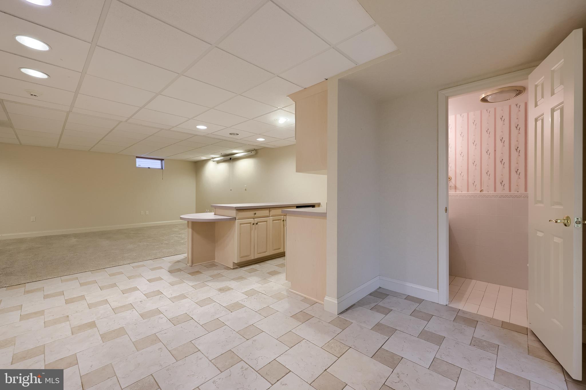 BIRDLAND - Residential