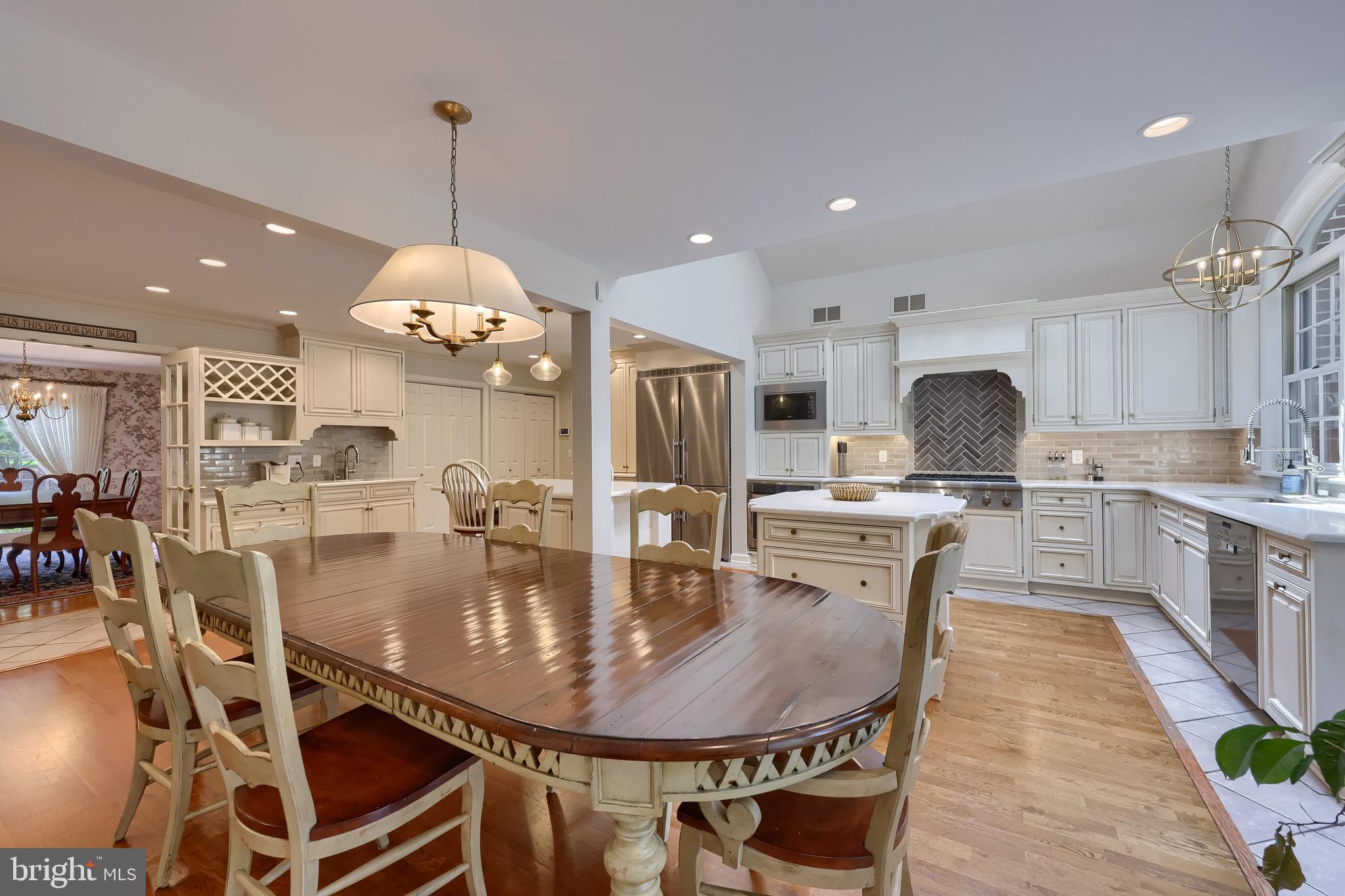 BIRDLAND - Residential