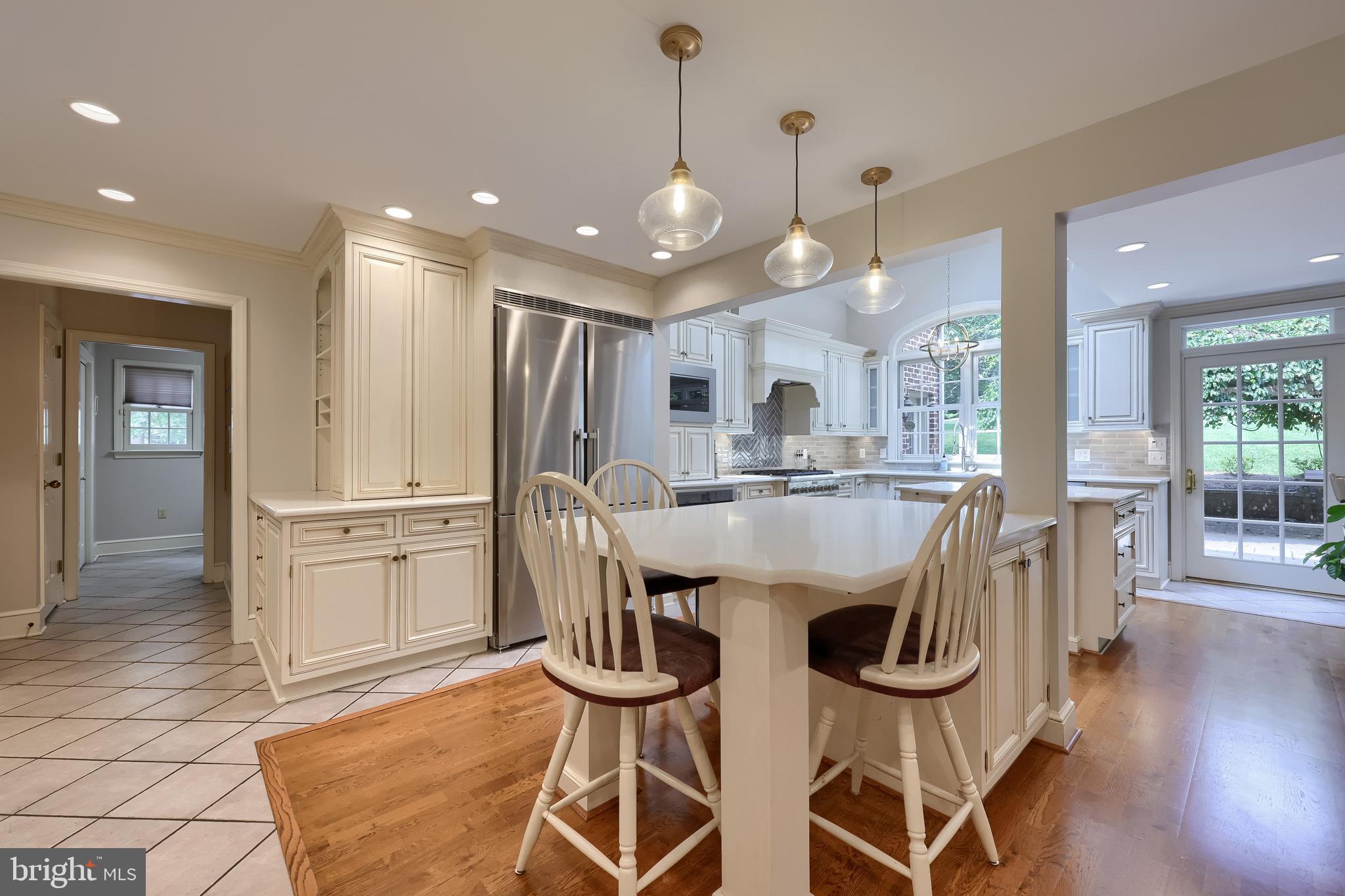 BIRDLAND - Residential