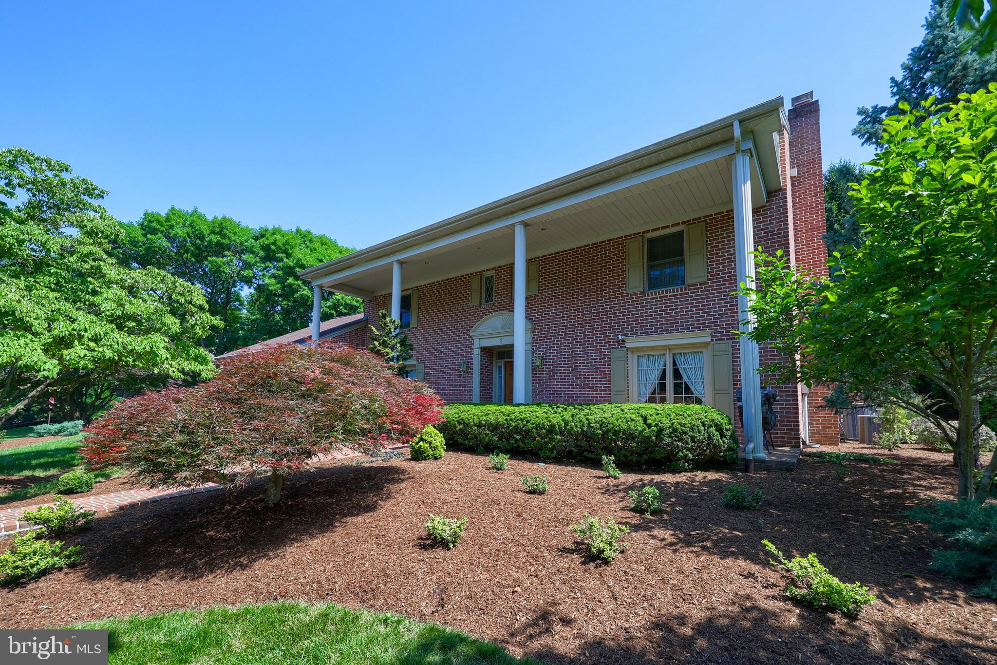 1 VIREO DRIVE