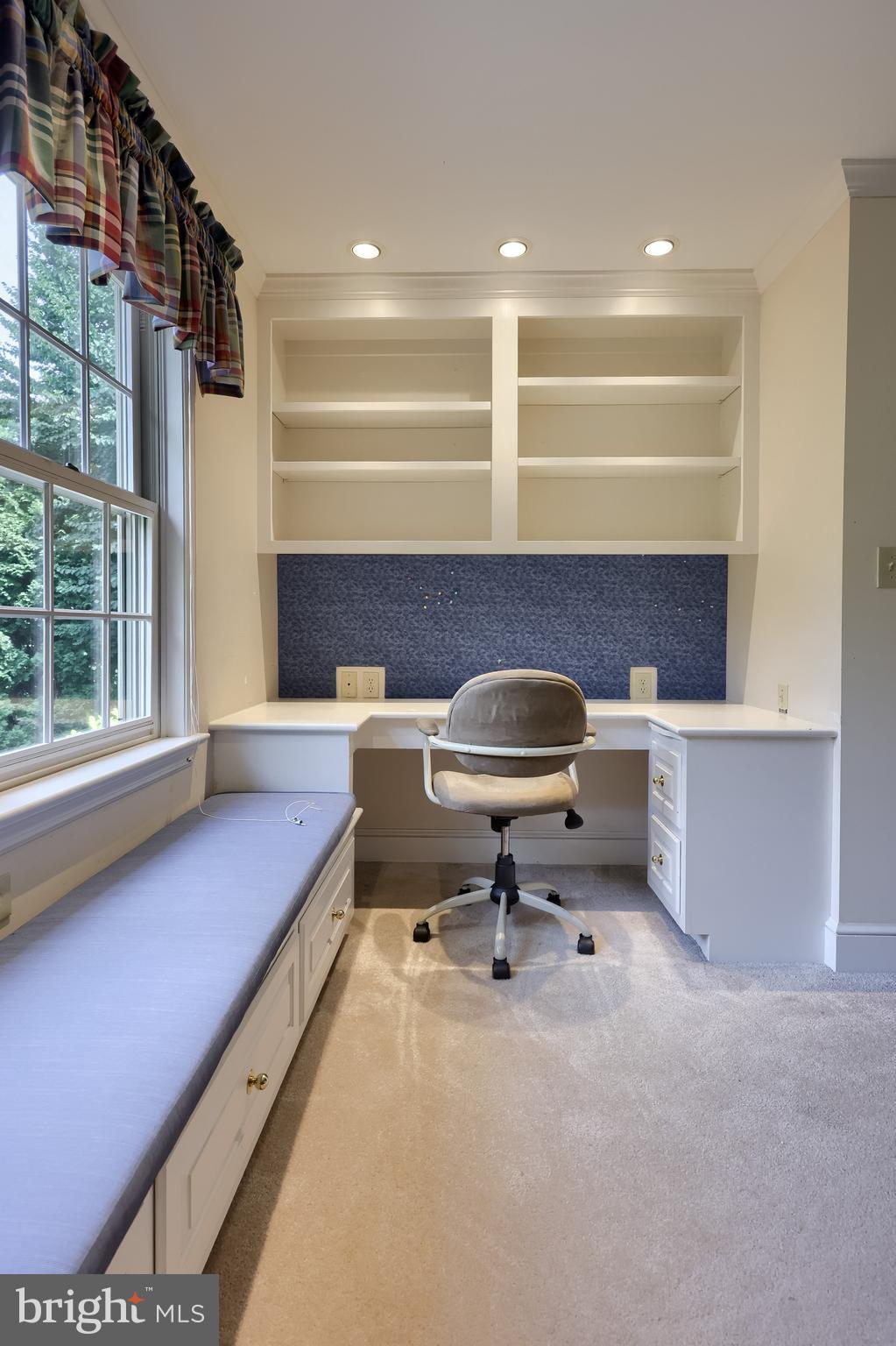 BIRDLAND - Residential