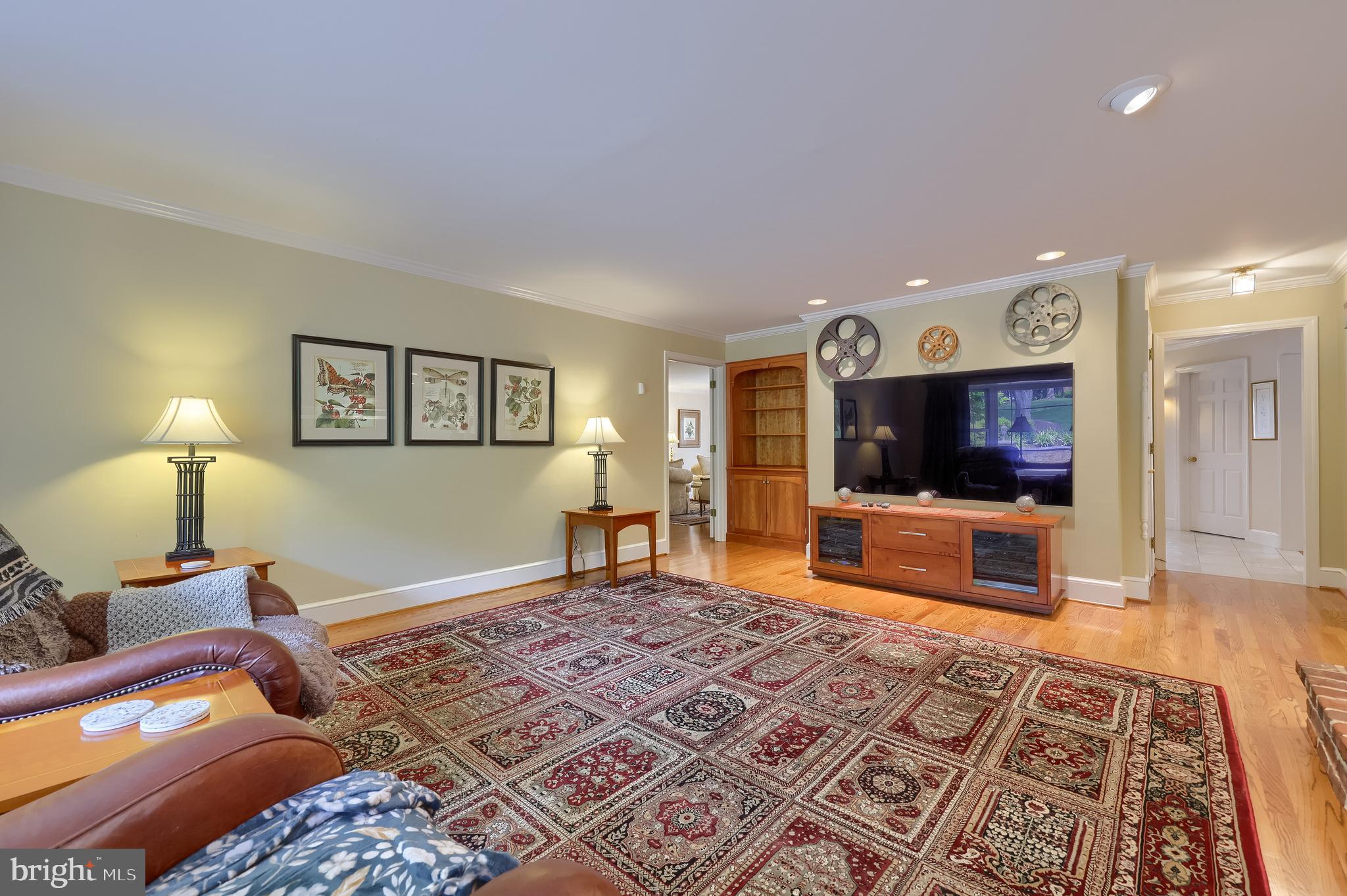 BIRDLAND - Residential