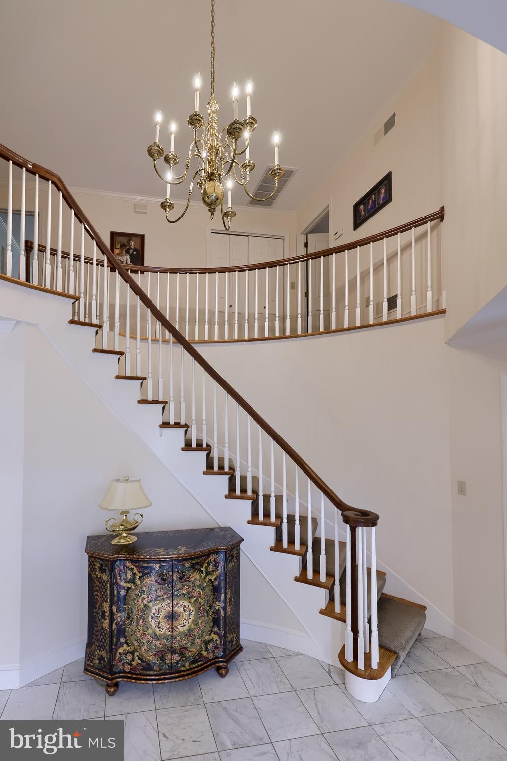 BIRDLAND - Residential