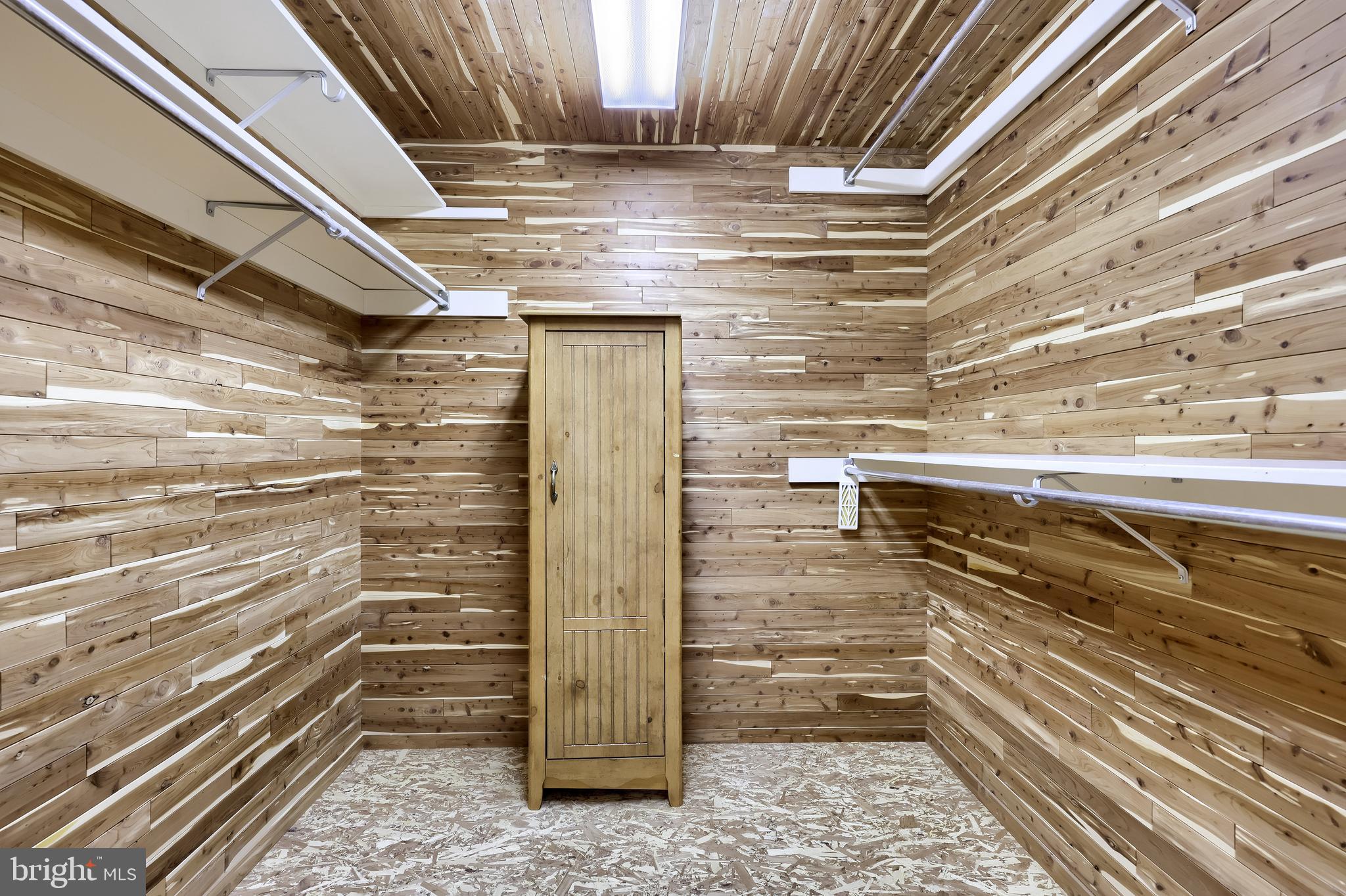 BIRDLAND - Residential