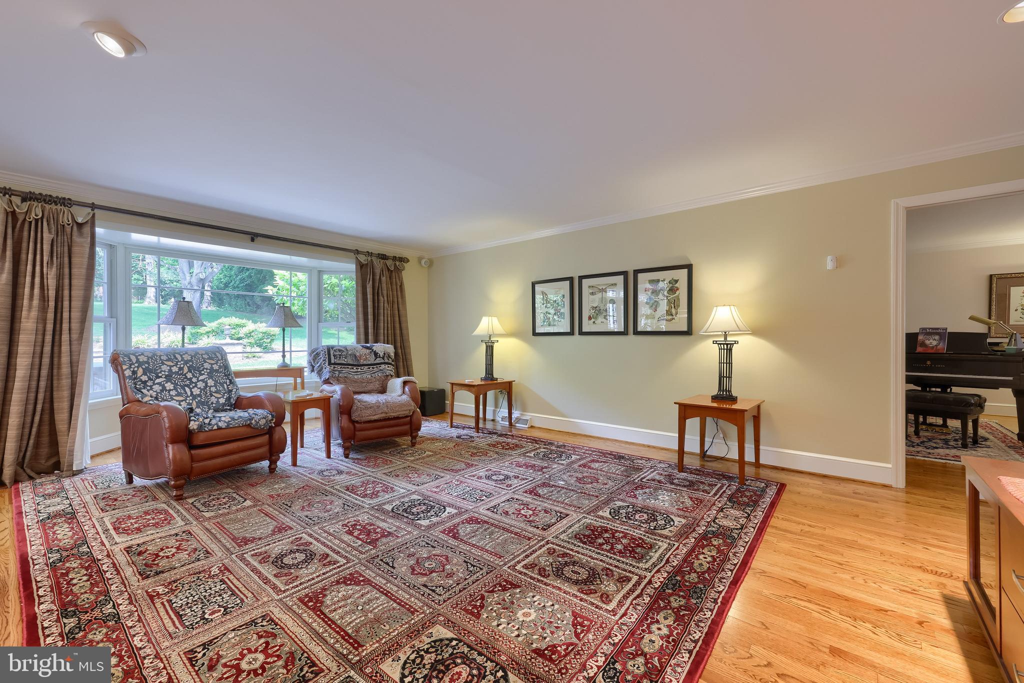 BIRDLAND - Residential