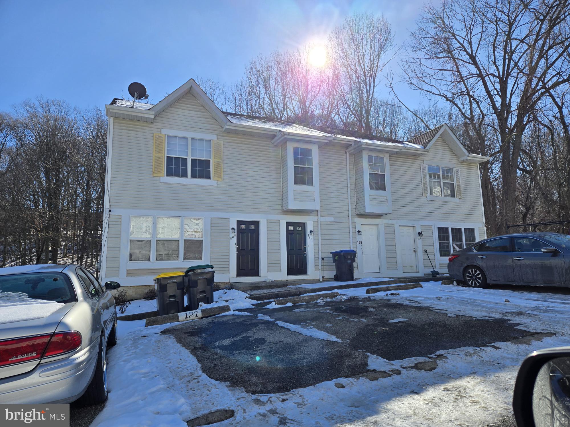 DRUMMOND RIDGE - Residential Lease