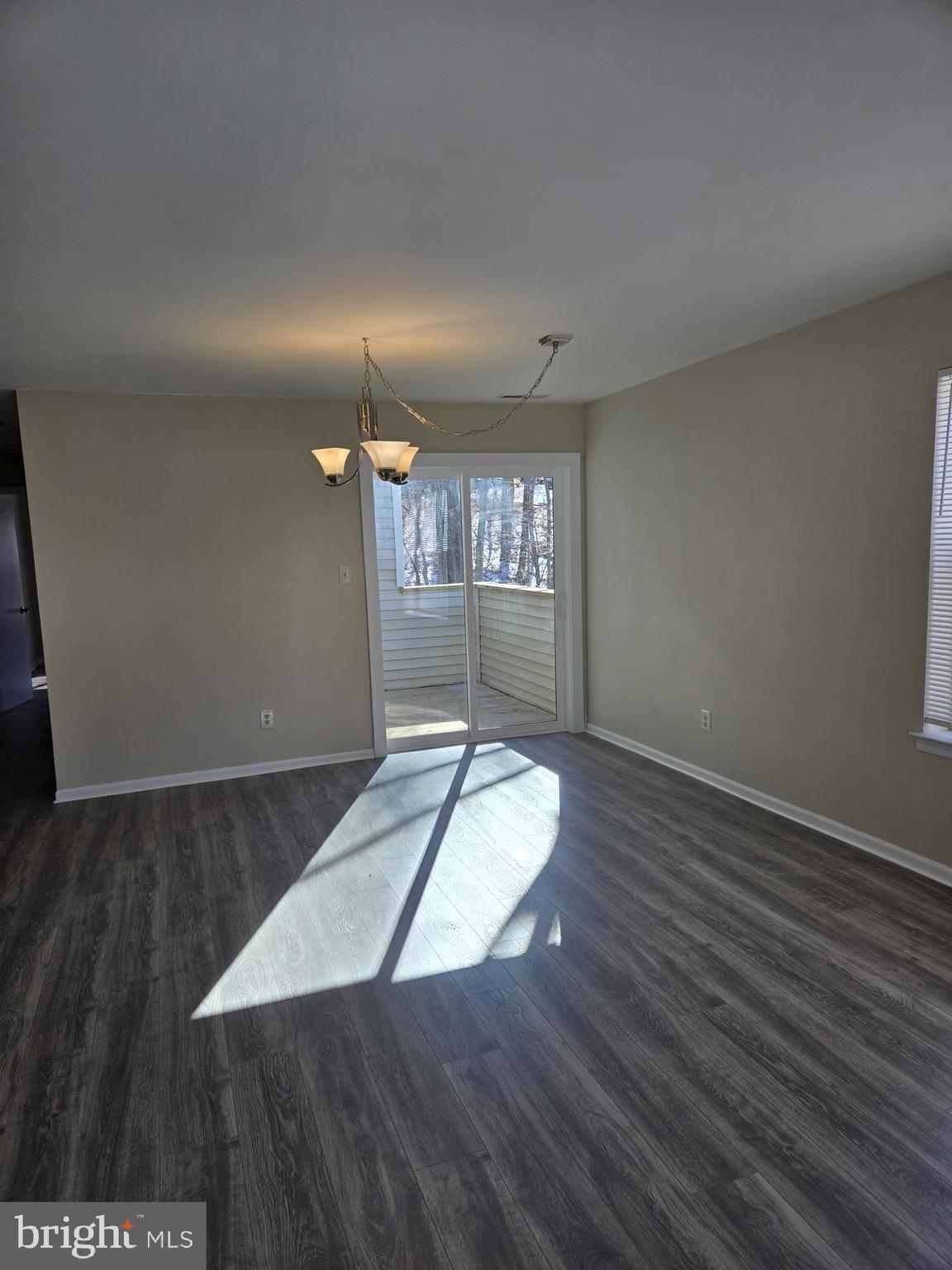 DRUMMOND RIDGE - Residential Lease