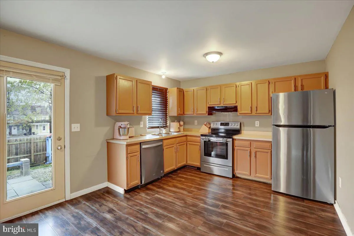 Lebanon, Pennsylvania 17046, United States, 3 Bedrooms Bedrooms, ,2 BathroomsBathrooms,Residential,Active,216326