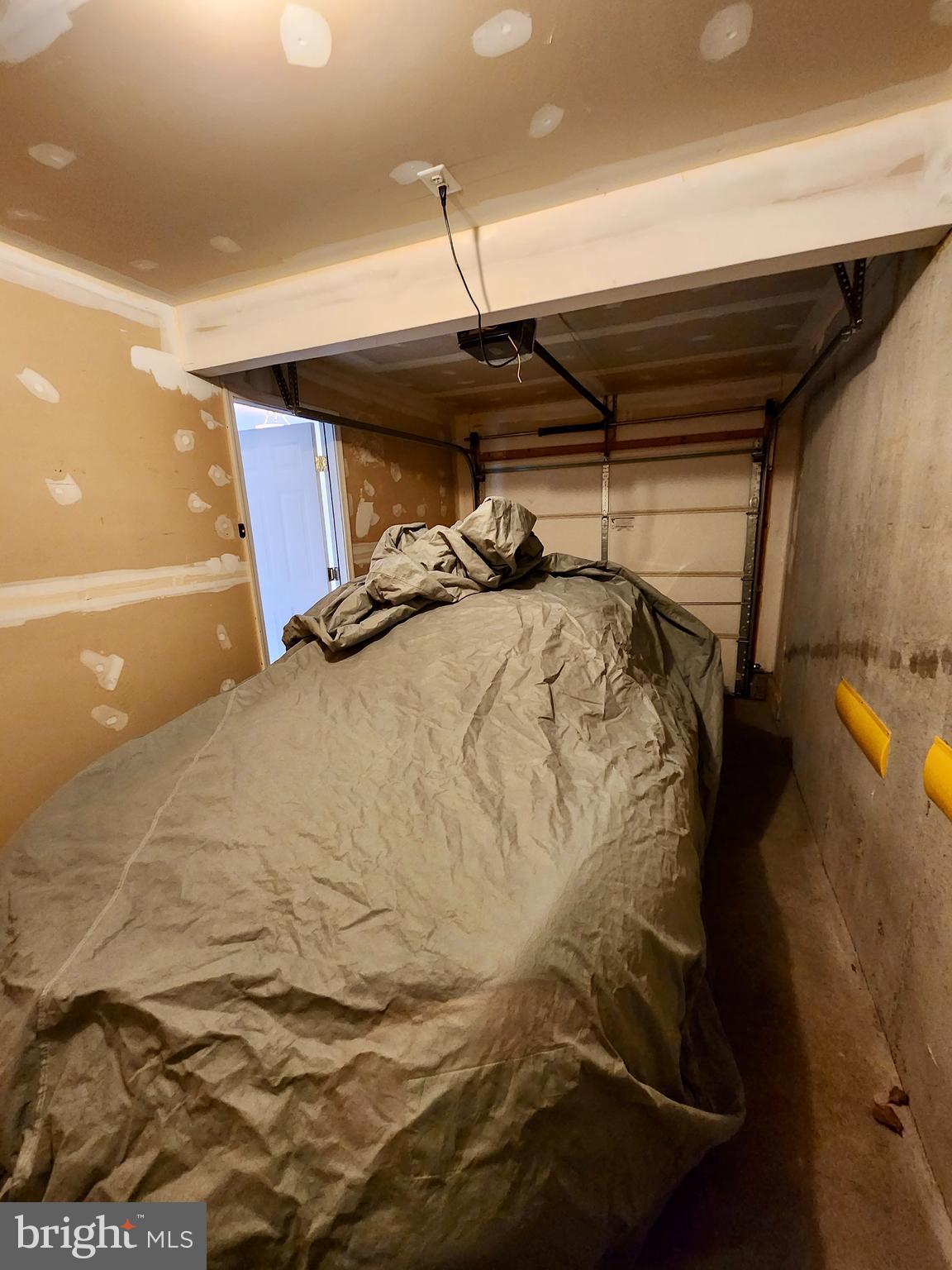 LAKELAND PLACE - Residential