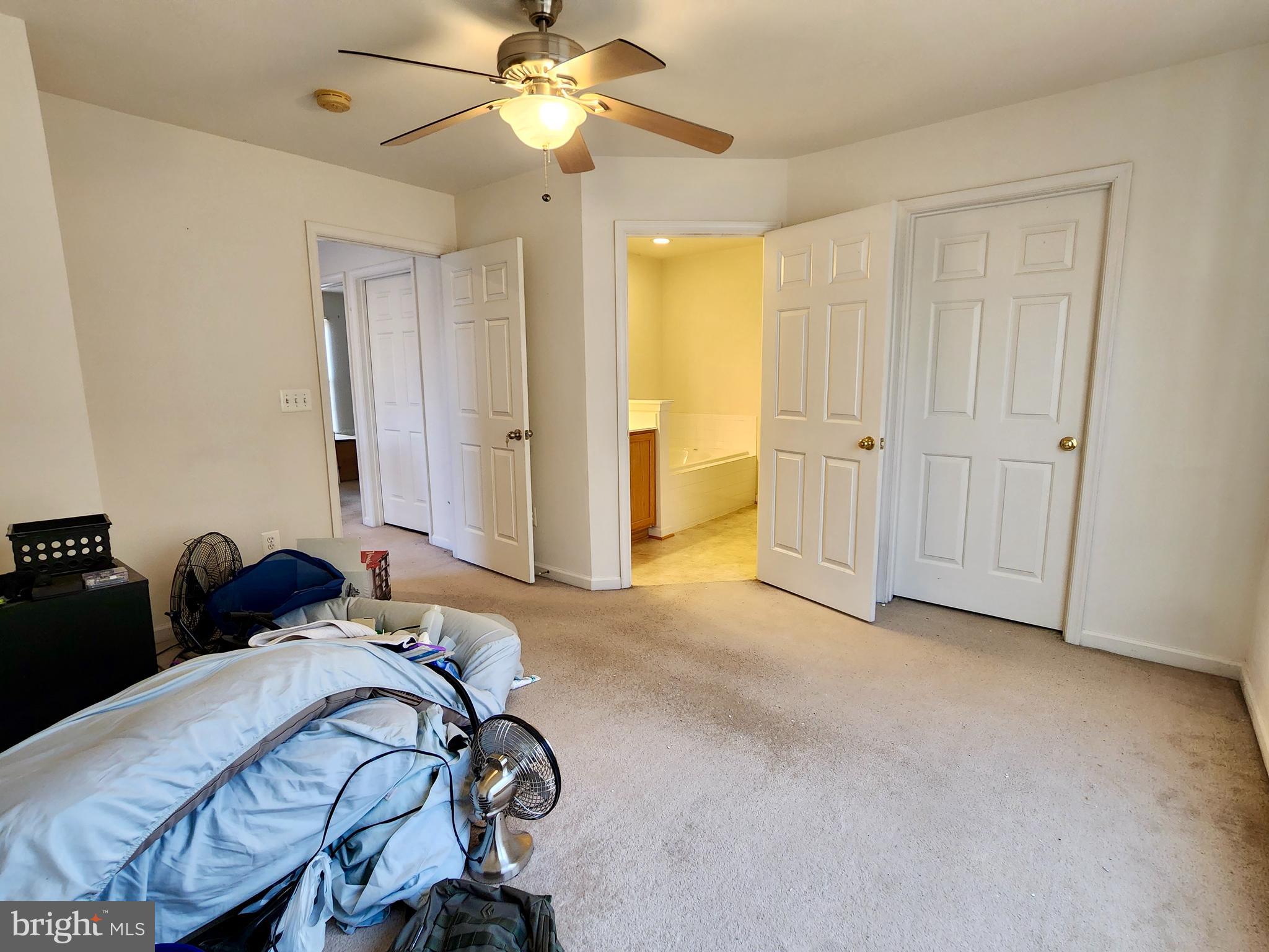 LAKELAND PLACE - Residential