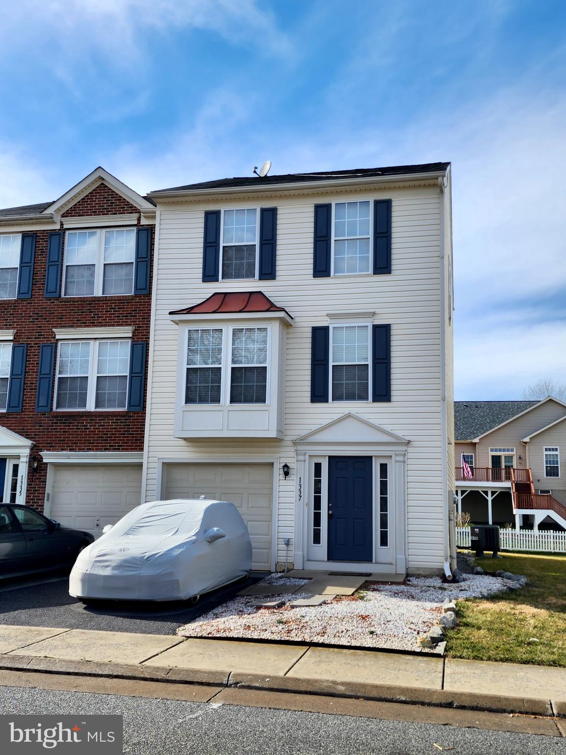 LAKELAND PLACE - Residential