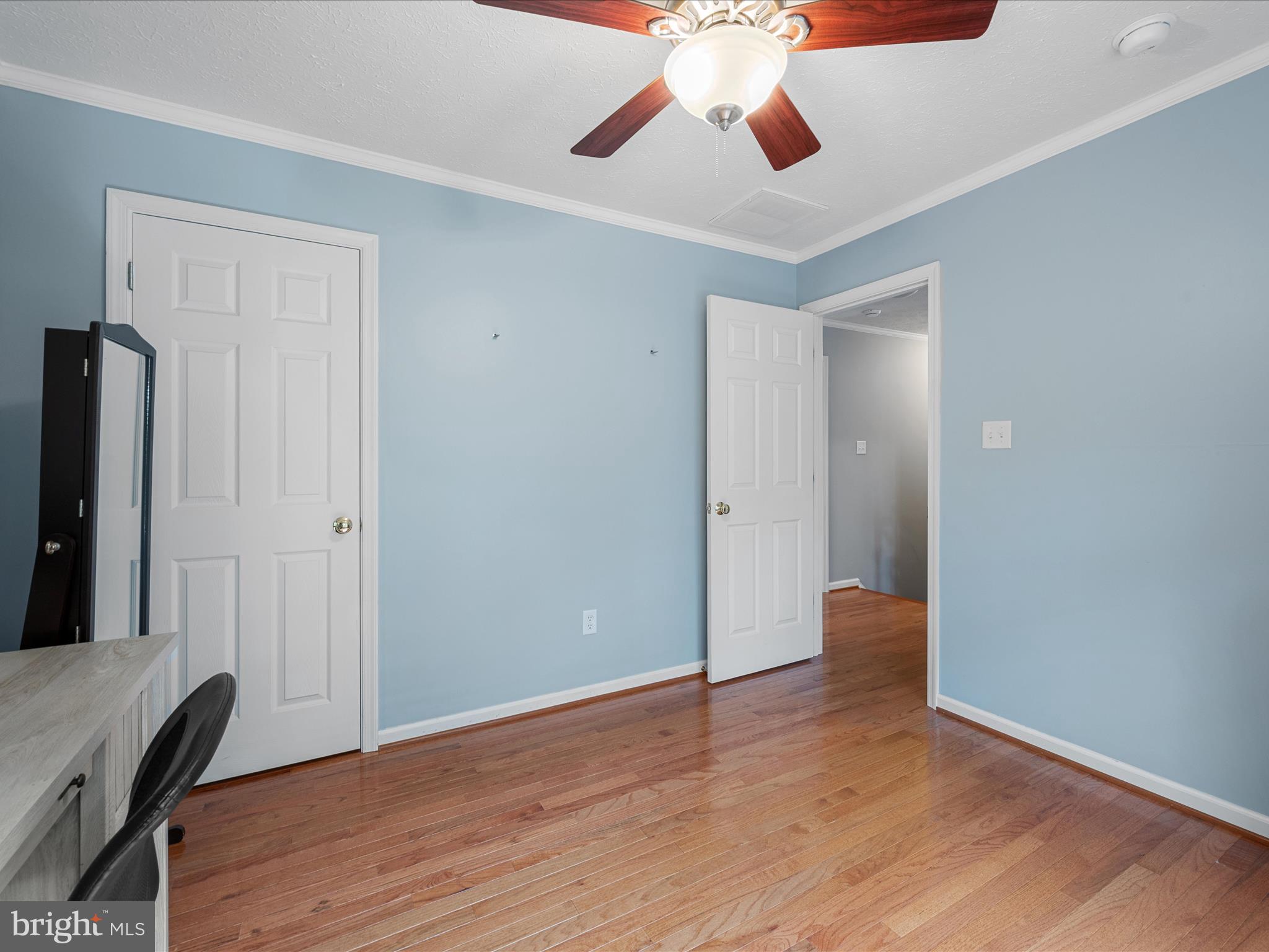 LAKE HOLIDAY ESTATES - Residential