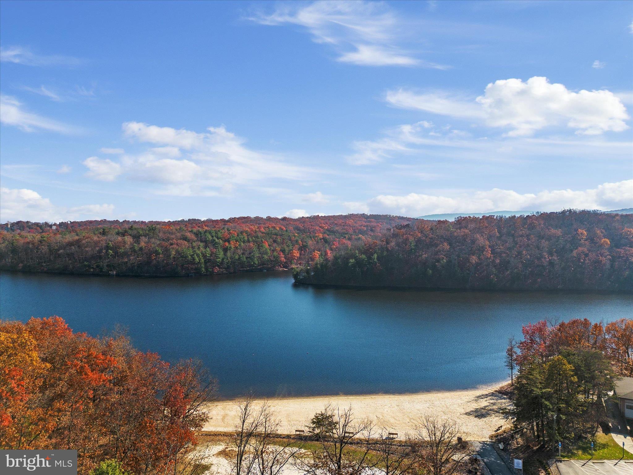 LAKE HOLIDAY ESTATES - Residential