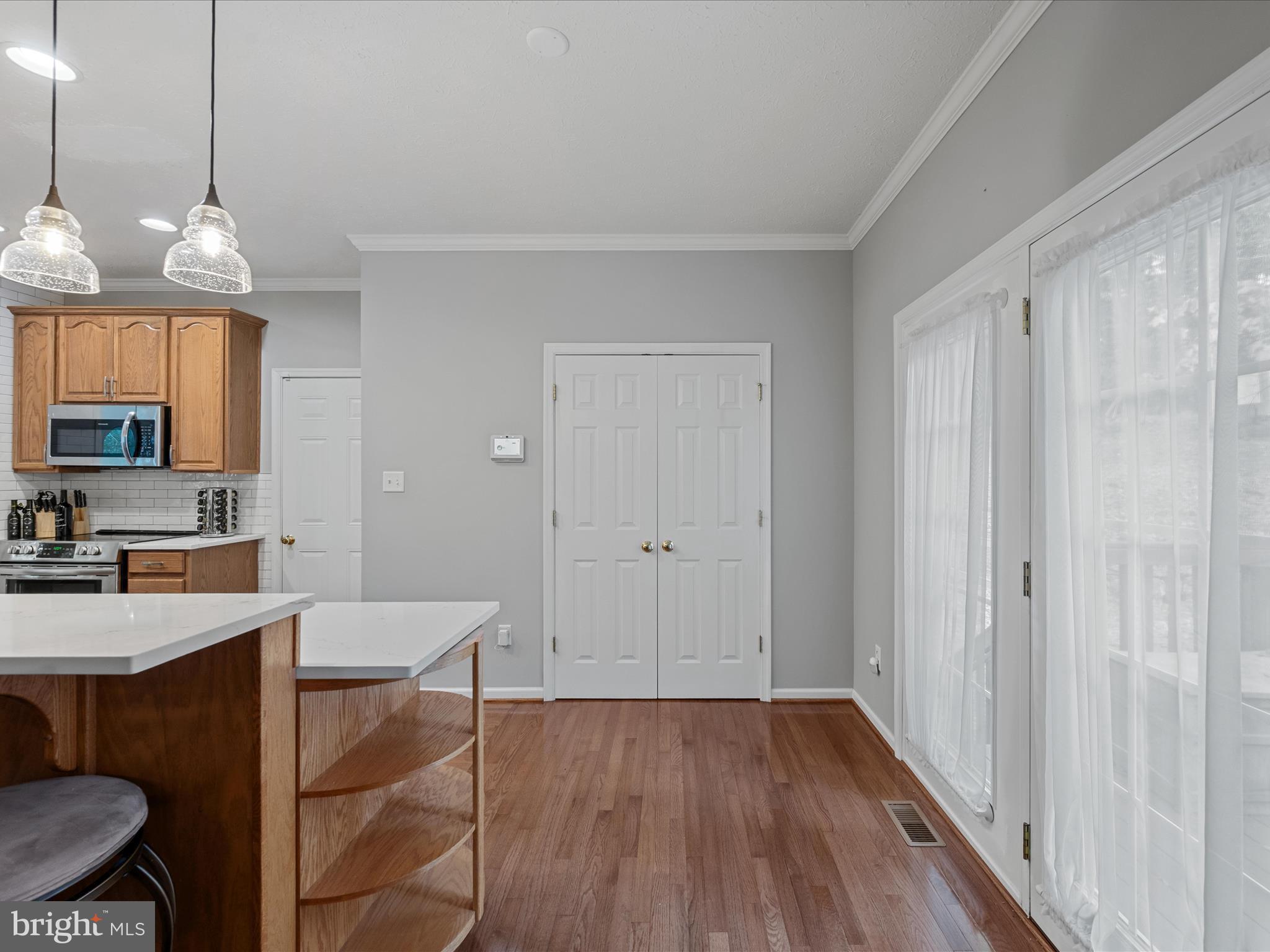 LAKE HOLIDAY ESTATES - Residential