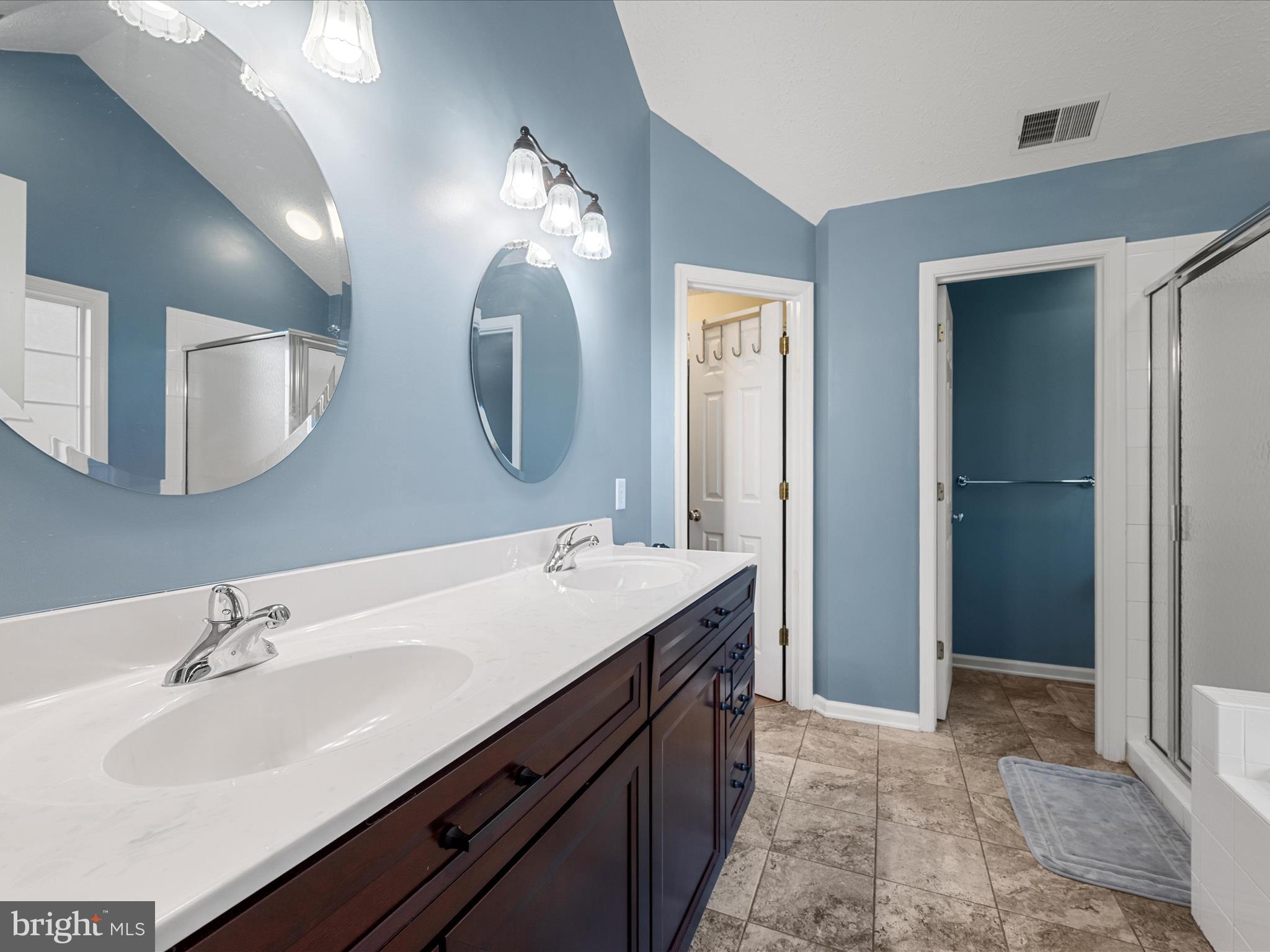 LAKE HOLIDAY ESTATES - Residential