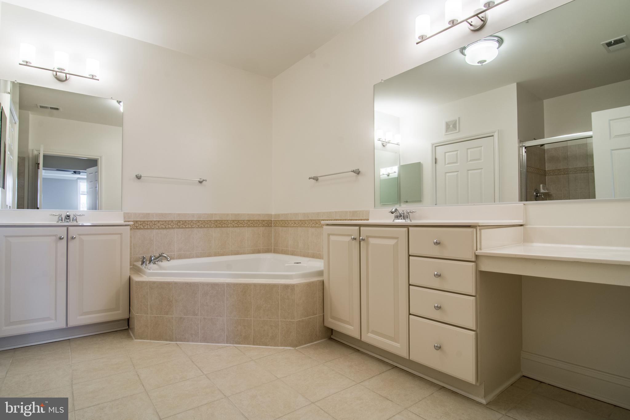 THE BLUFFS AT QUARRY LAKE - Residential