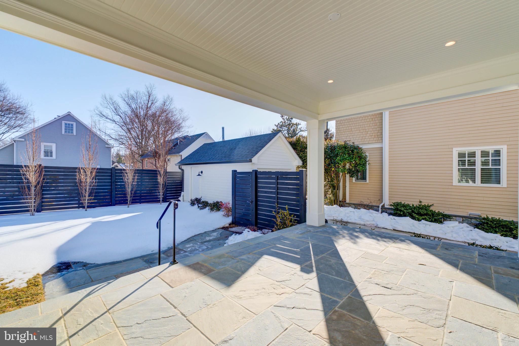 CHEVY CHASE - Residential