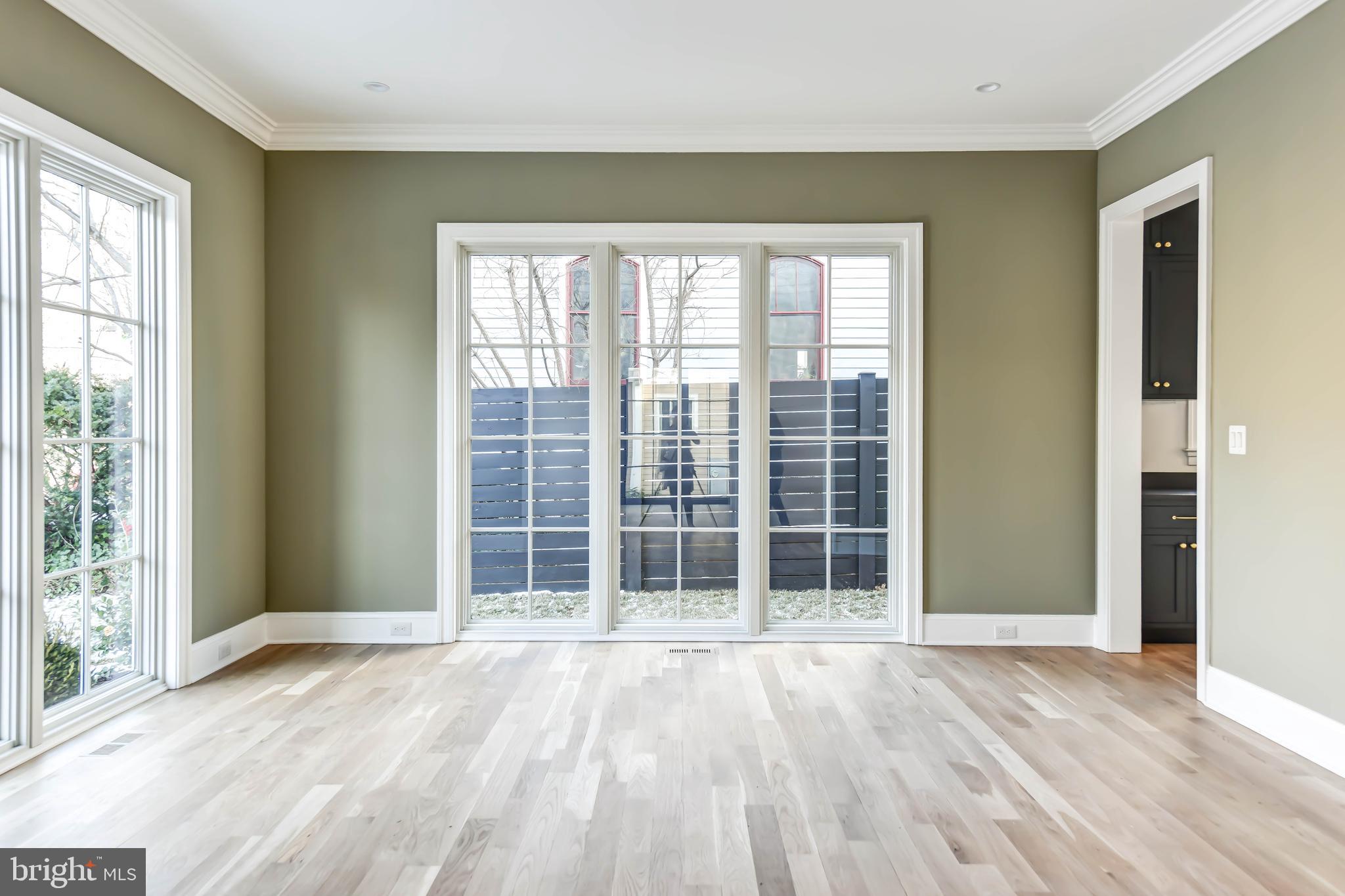 CHEVY CHASE - Residential