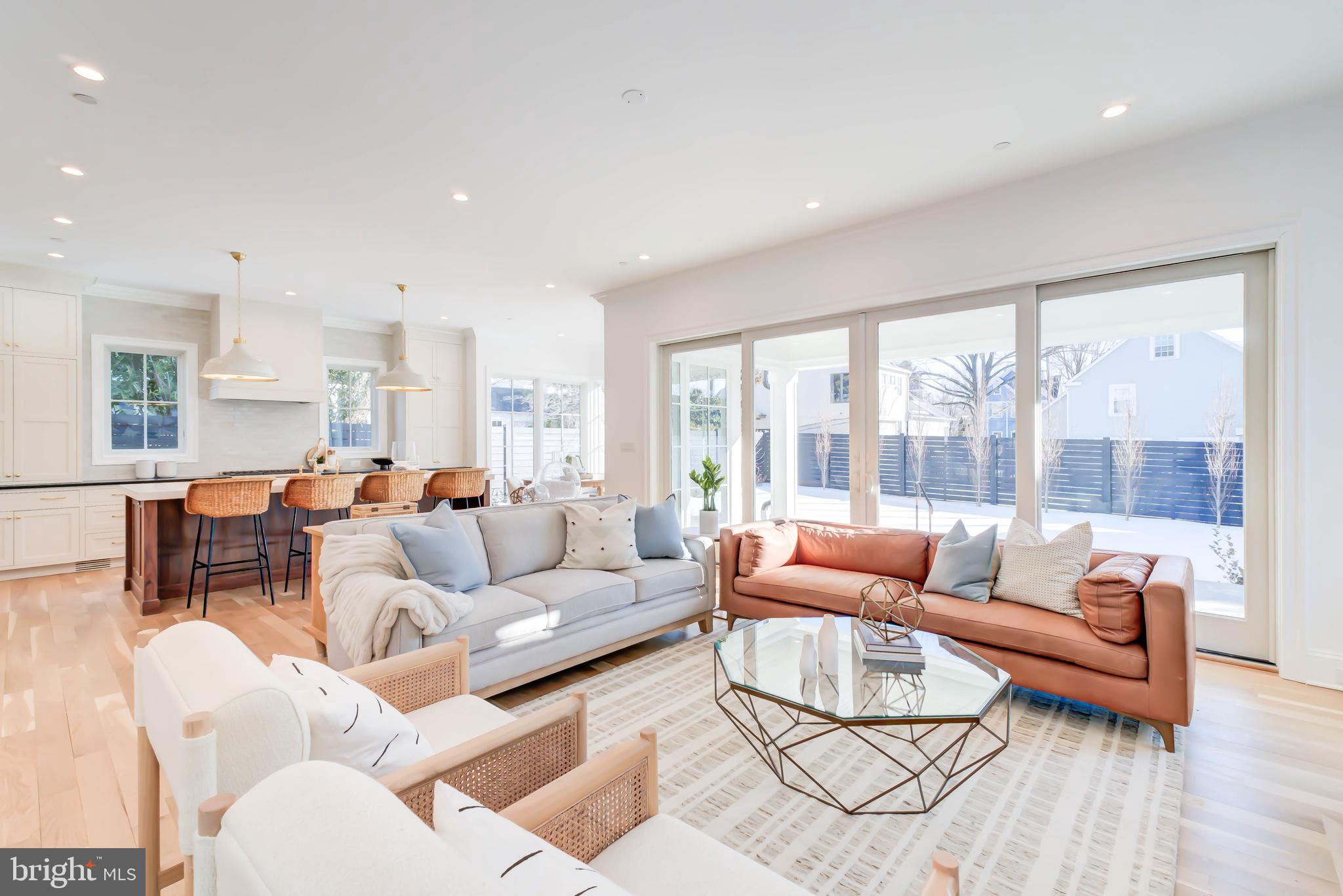 CHEVY CHASE - Residential