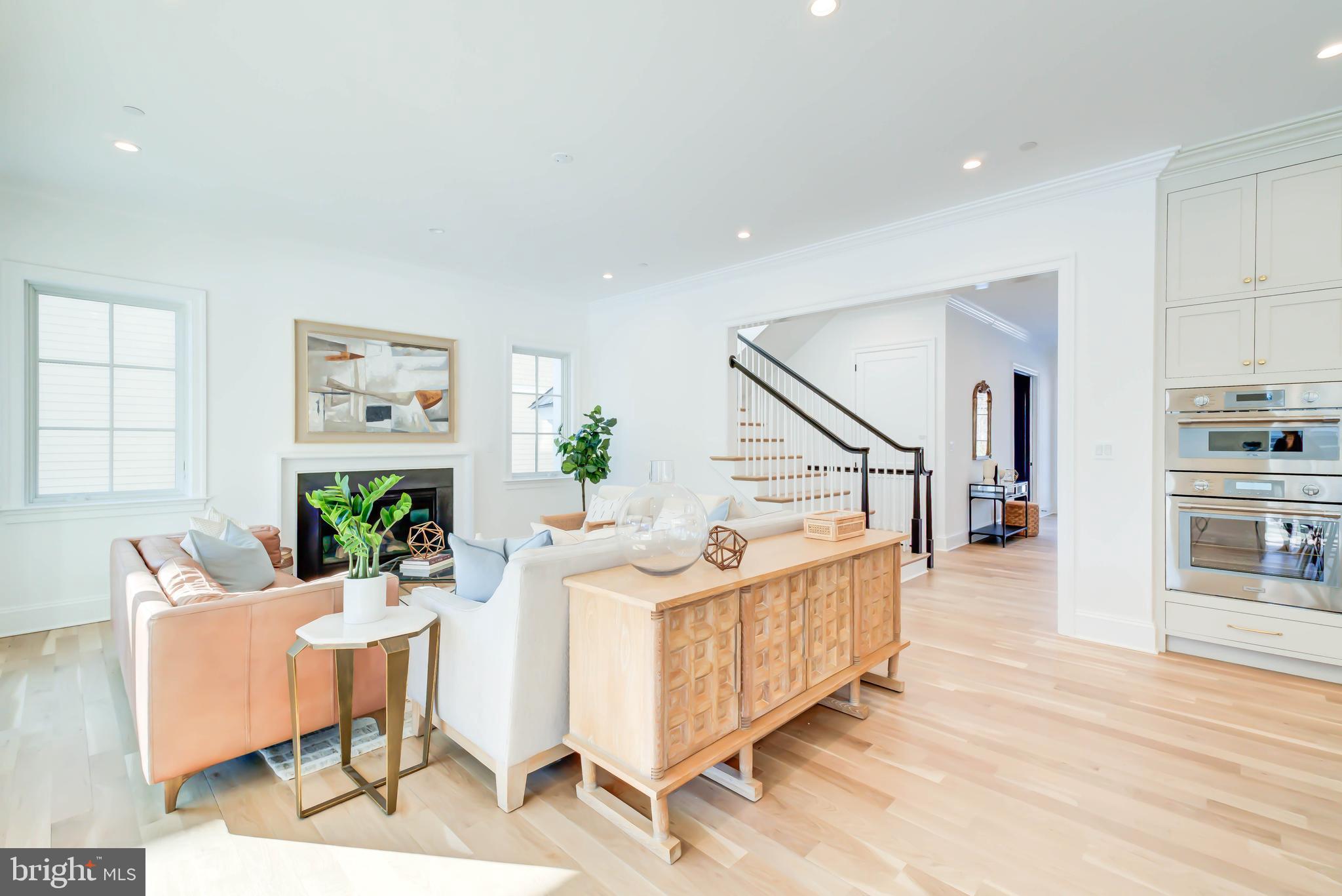 CHEVY CHASE - Residential