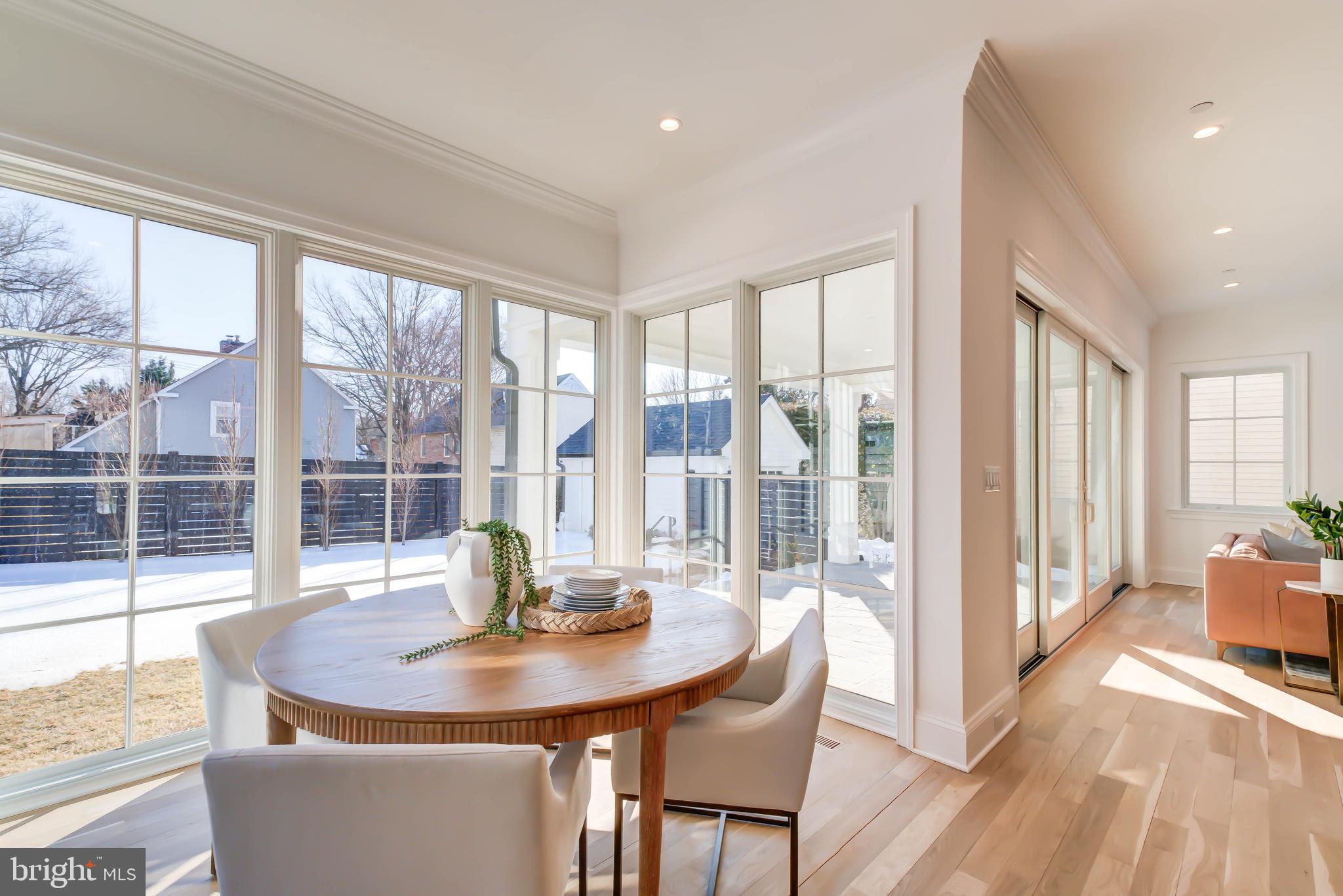 CHEVY CHASE - Residential