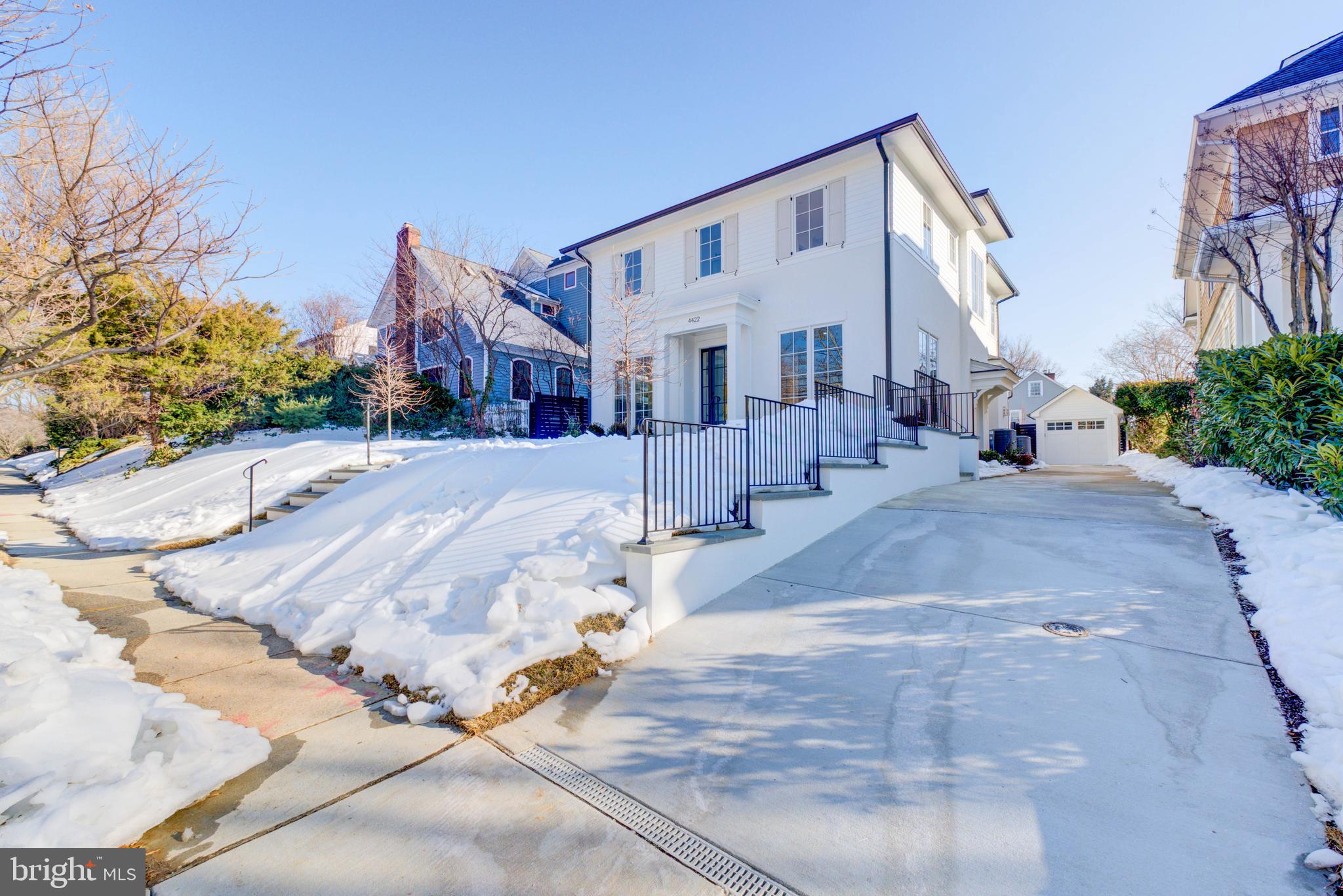 CHEVY CHASE - Residential