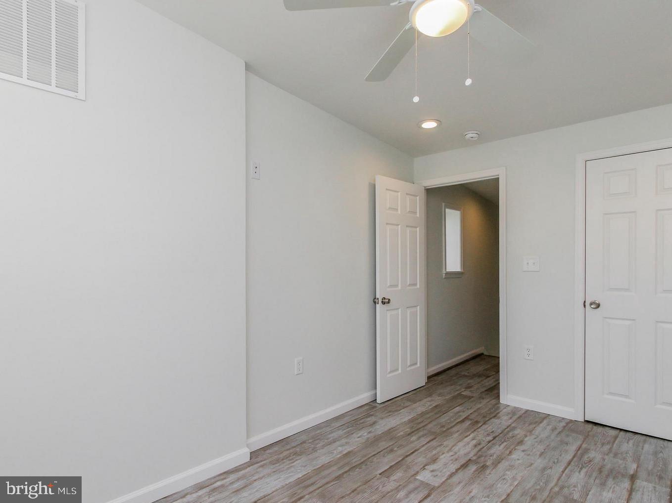 BARCLAY - Residential