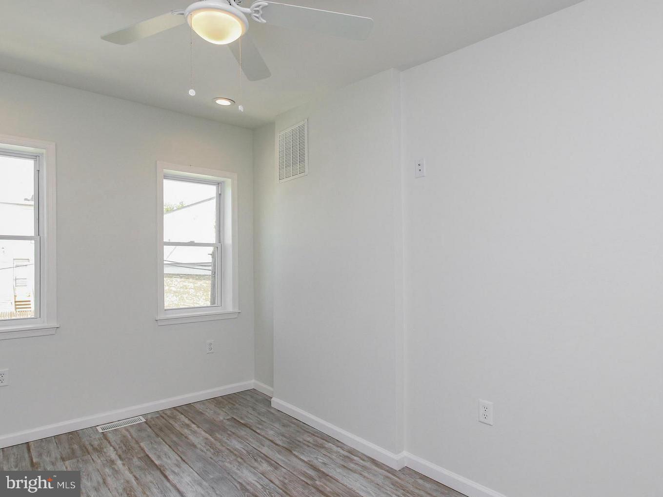 BARCLAY - Residential