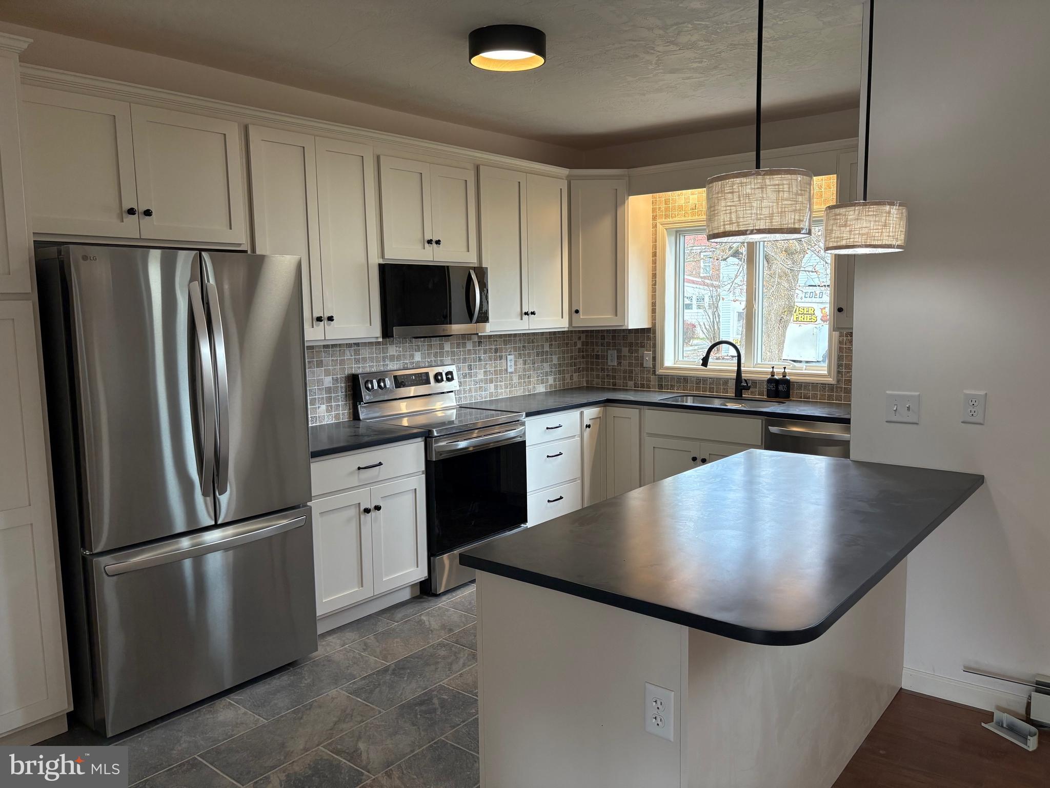 PHILIPSBURG - Residential