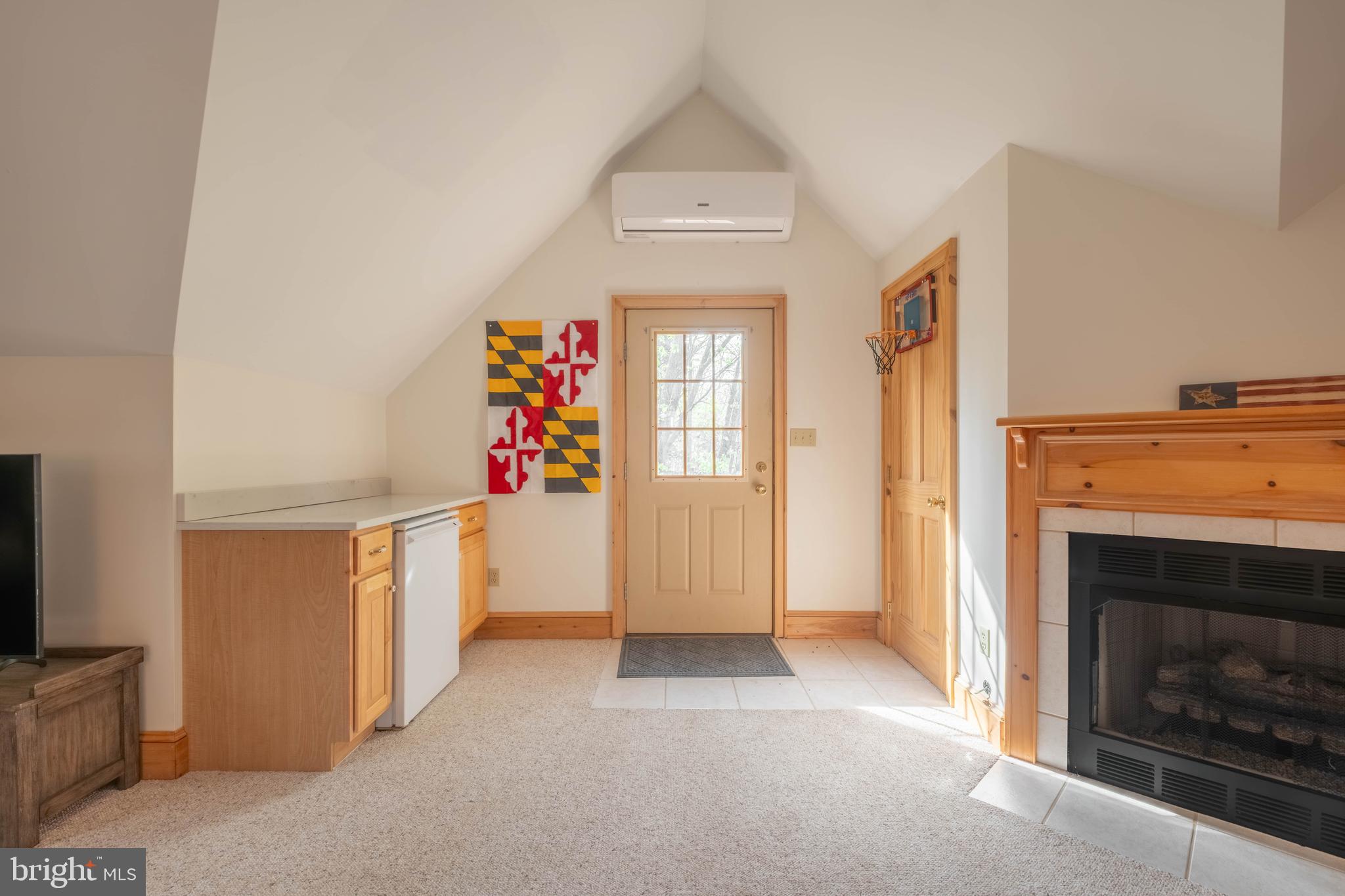 THE PINNACLE - Residential