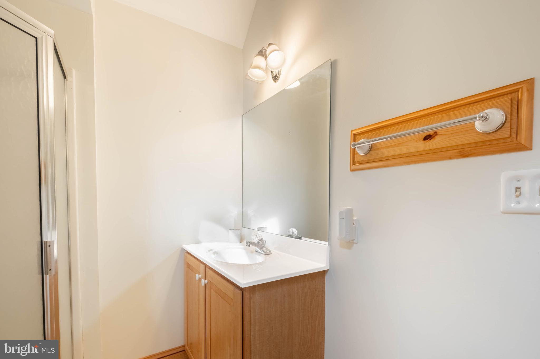 THE PINNACLE - Residential