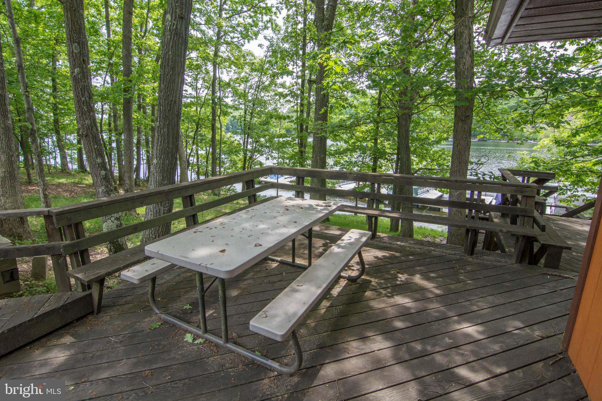 THE PINNACLE - Residential