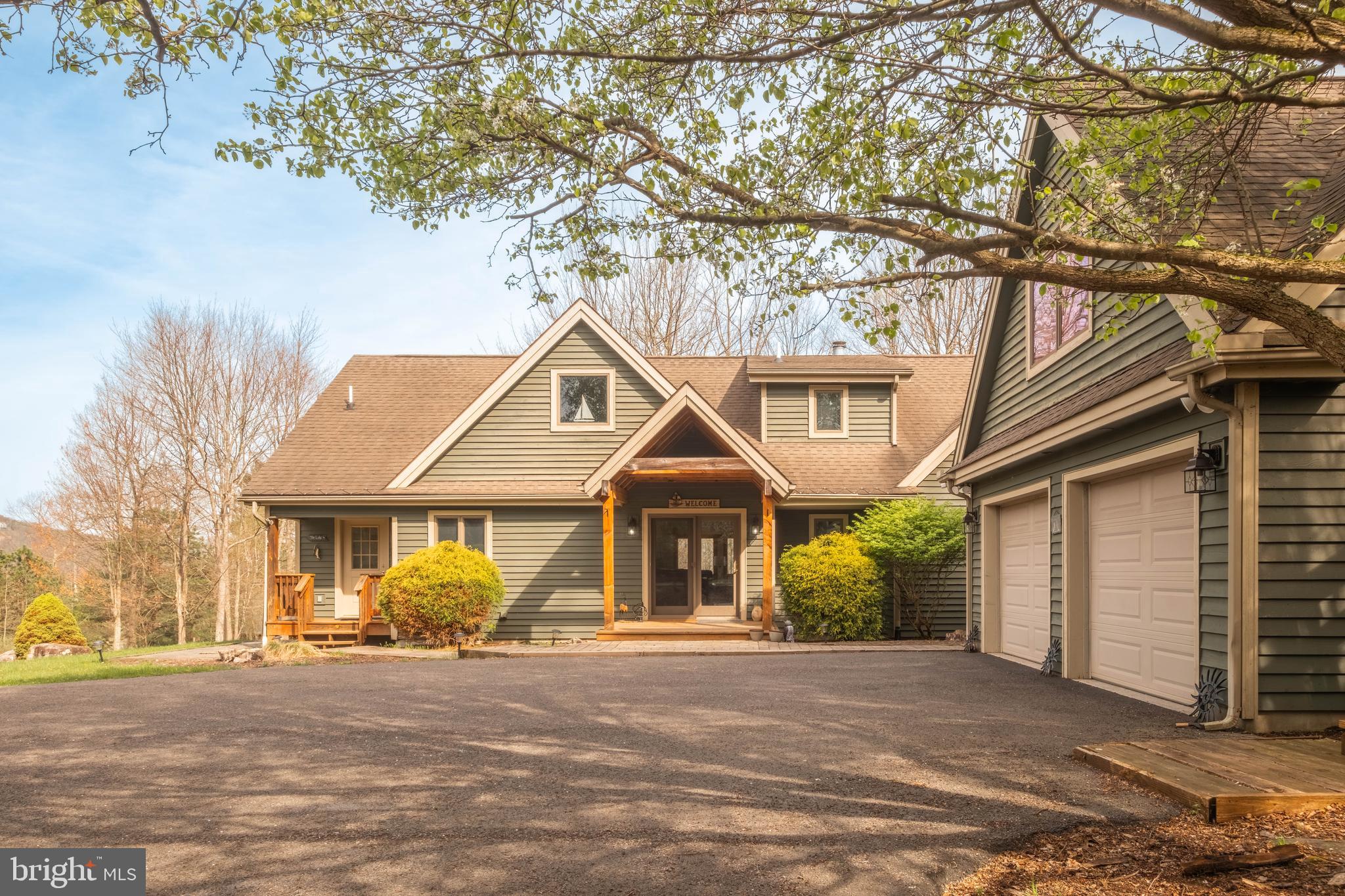 THE PINNACLE - Residential